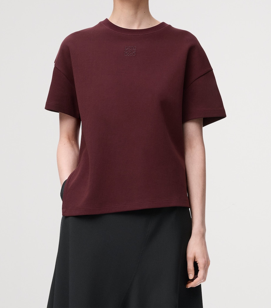Asymmetric Anagram T-Shirt BURGUNDY Image 3