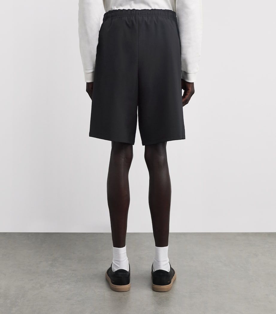 Logo Shorts 999 Image 4