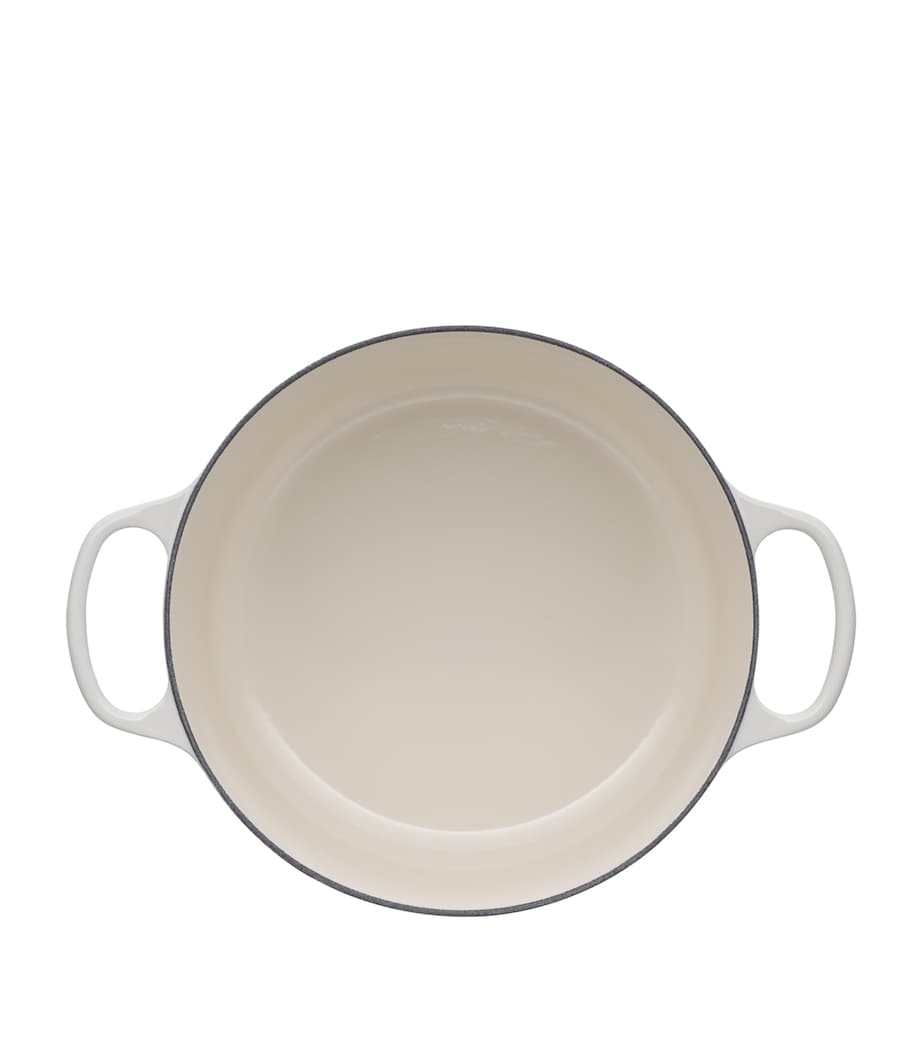 Cast Iron Round Casserole Dish (26cm) MERINGUE Image 2