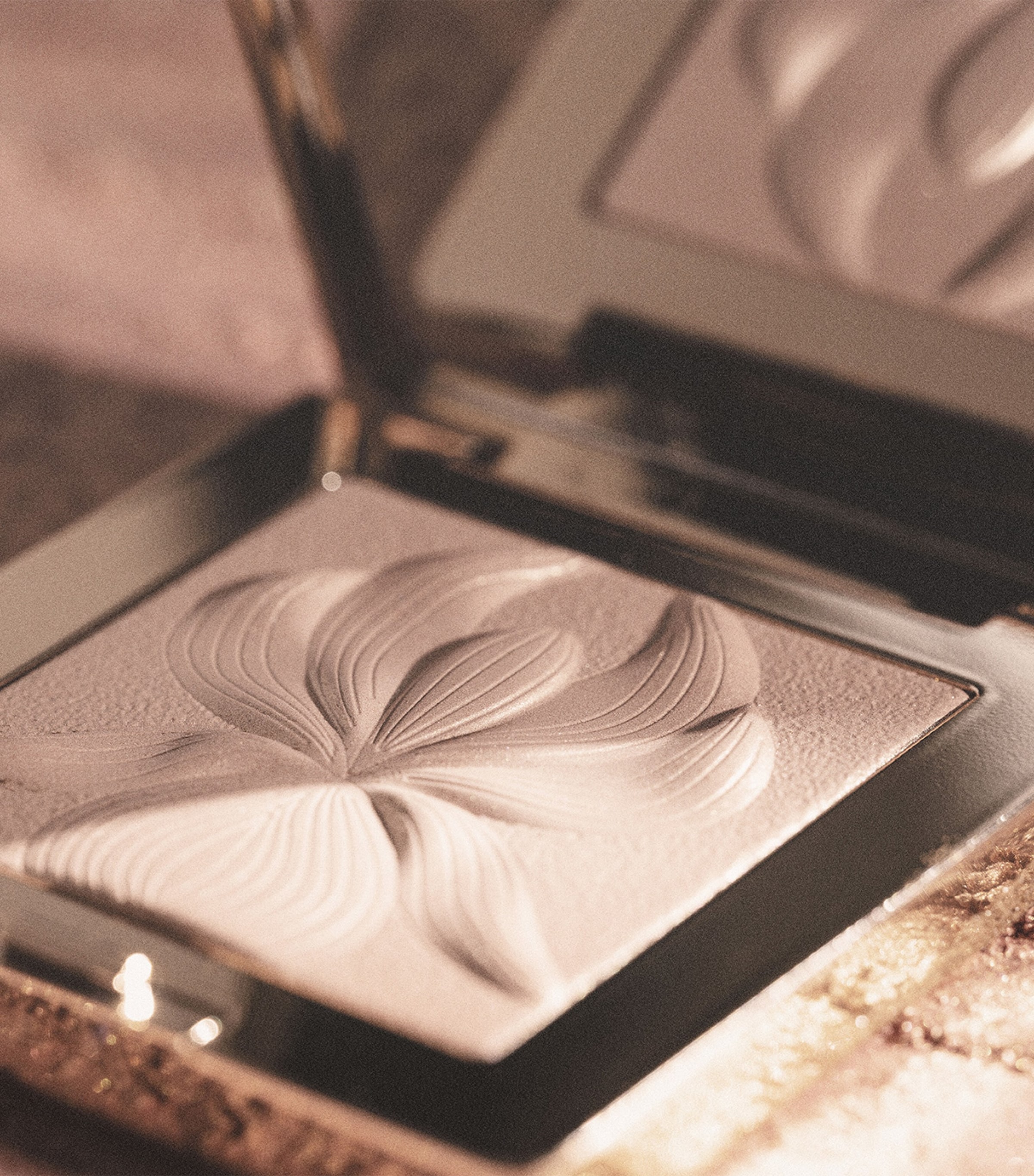 Sisley L'Orchidée Highlighter Image 4