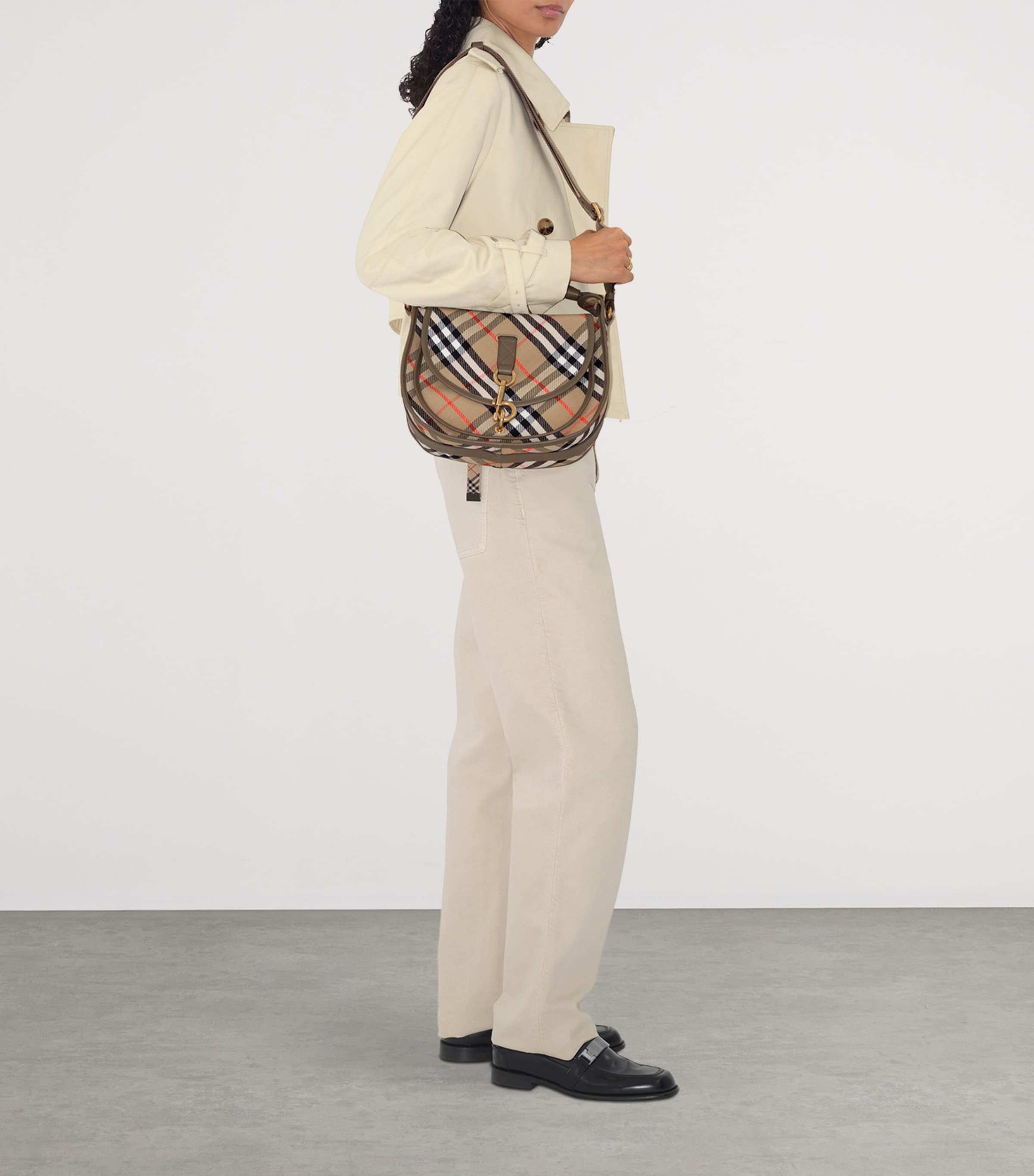 Small Canvas Check B Clip Messenger Bag SAND Image 3