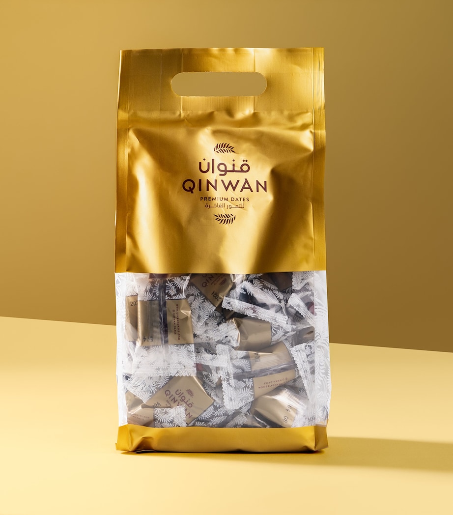 Qinwan Plain Wrapped Medjool Dates (1kg) Image 4