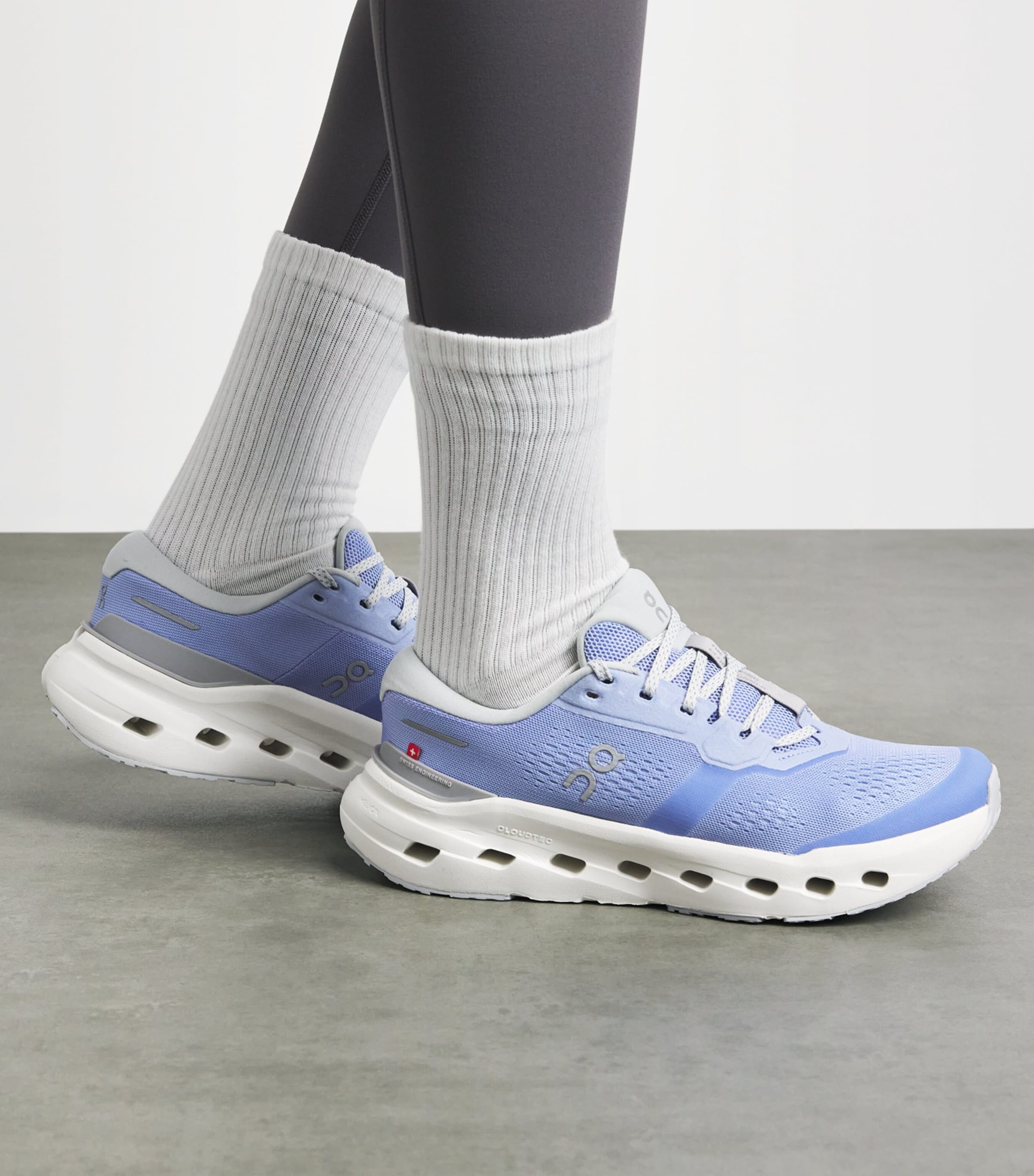On Womens Cloudrunner 3 Trainers Myrtle | Platinum Image 4