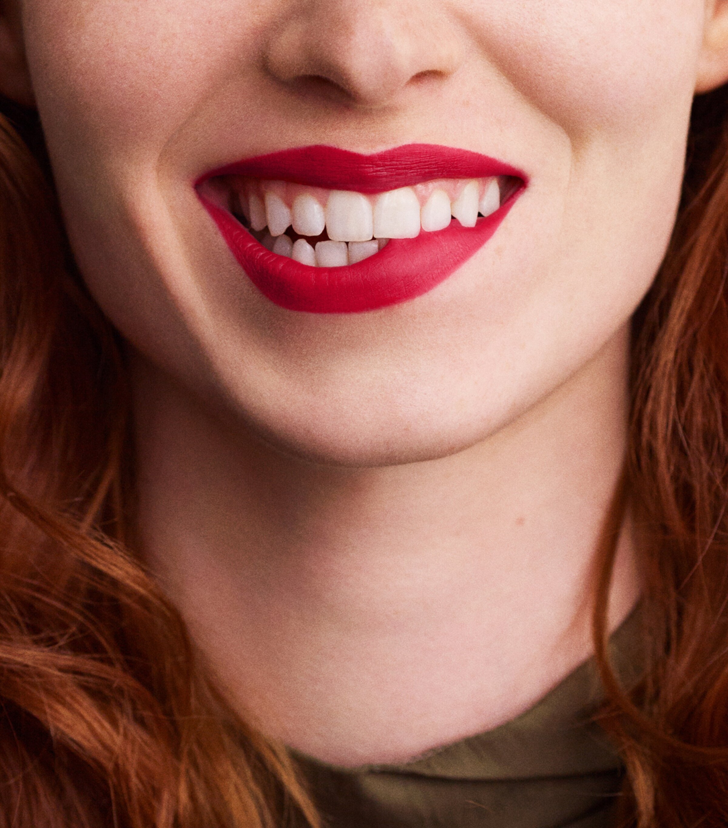 Rouge Hermès Matte Lipstick - 68 Rouge Bleu 68 ROUGE BLEU Image 10