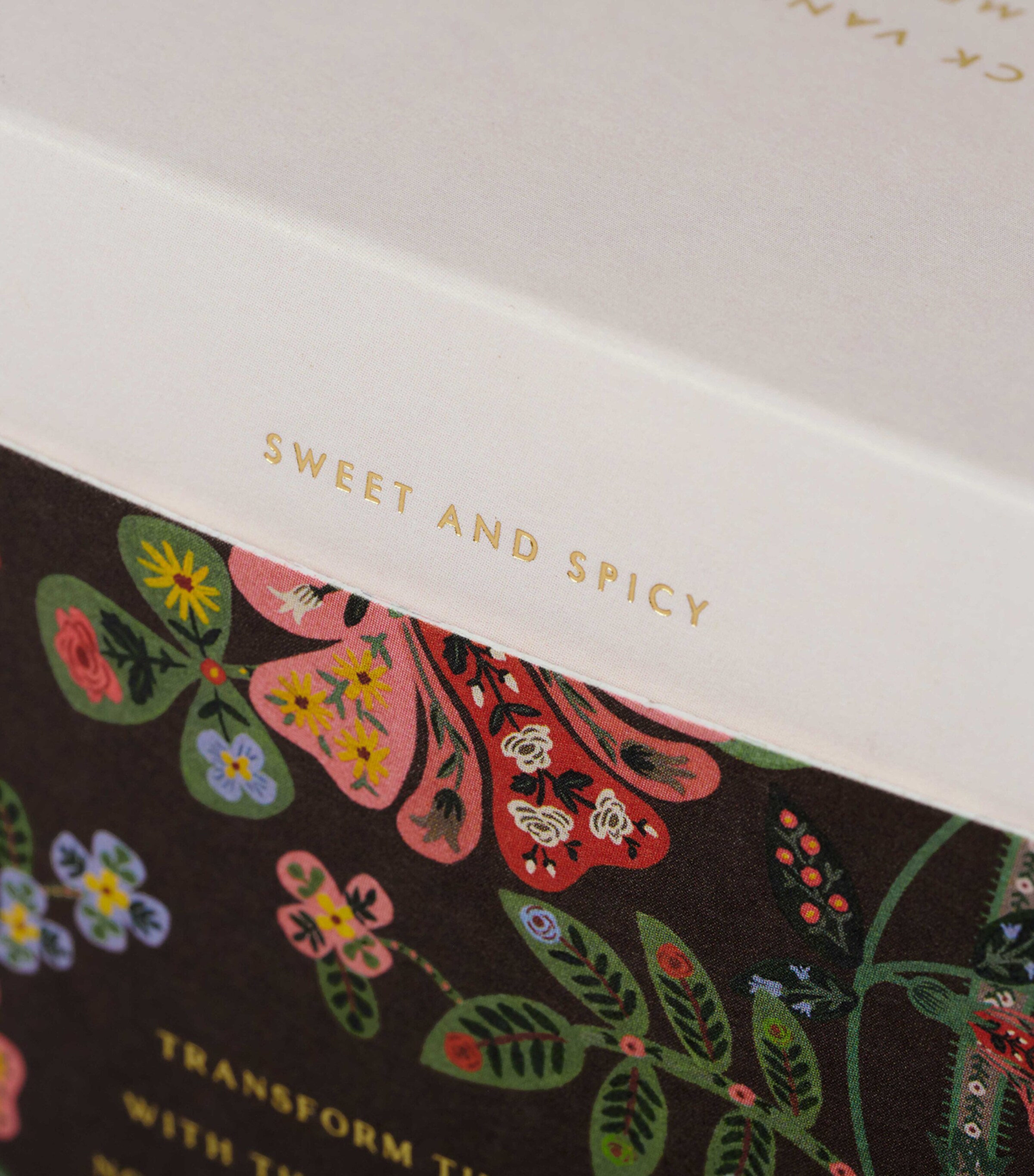 Amber and Black Vanilla Scented Candle (270g) TAN Image 4