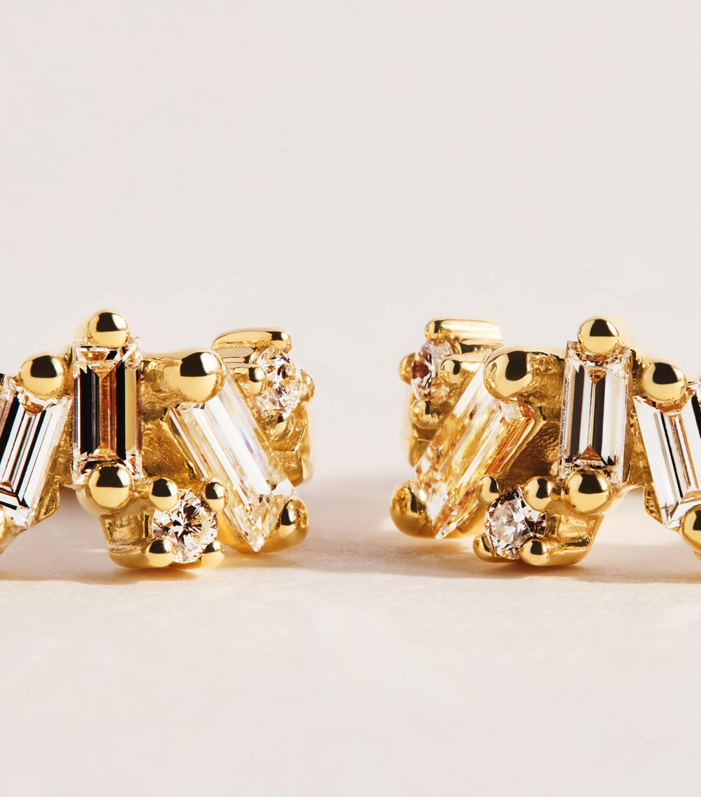 Suzanne Kalan Yellow Gold and Diamond Frenzy Huggie Earrings Yg/wd Image 5