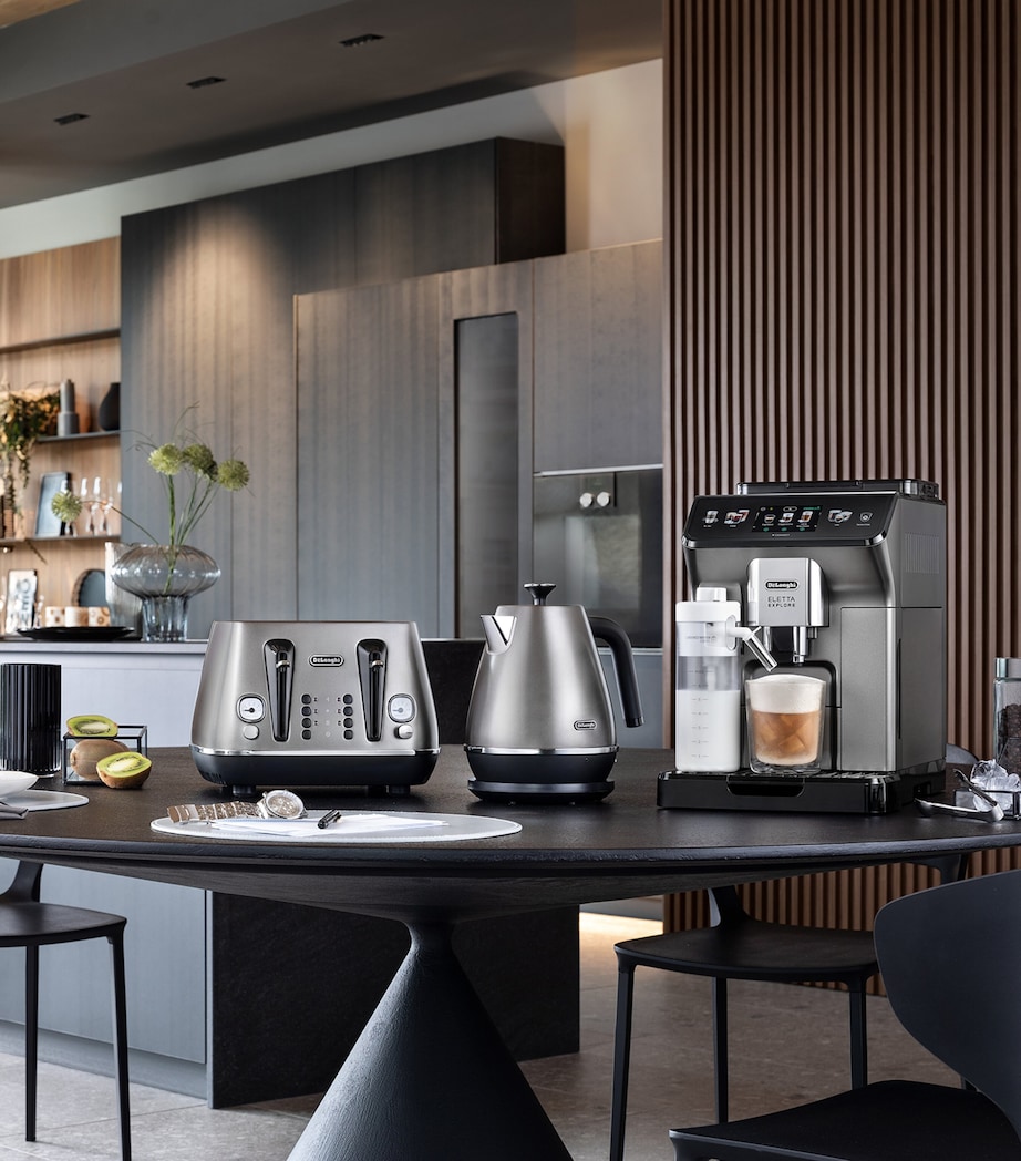 Distinta 4-Slice Toaster TITANIUM Image 10