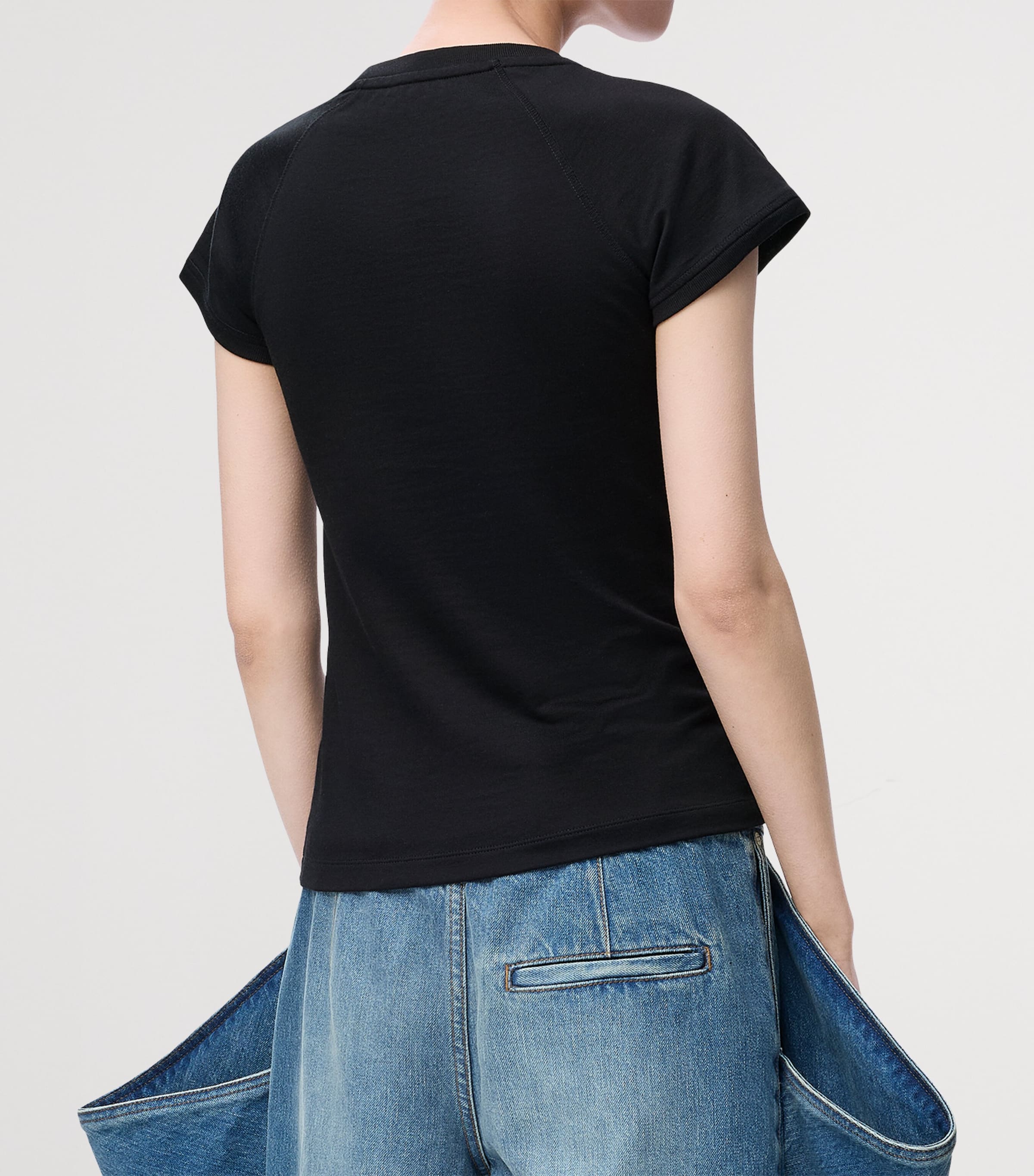 LOEWE Womens Anagram Logo T-Shirt Black Image 4