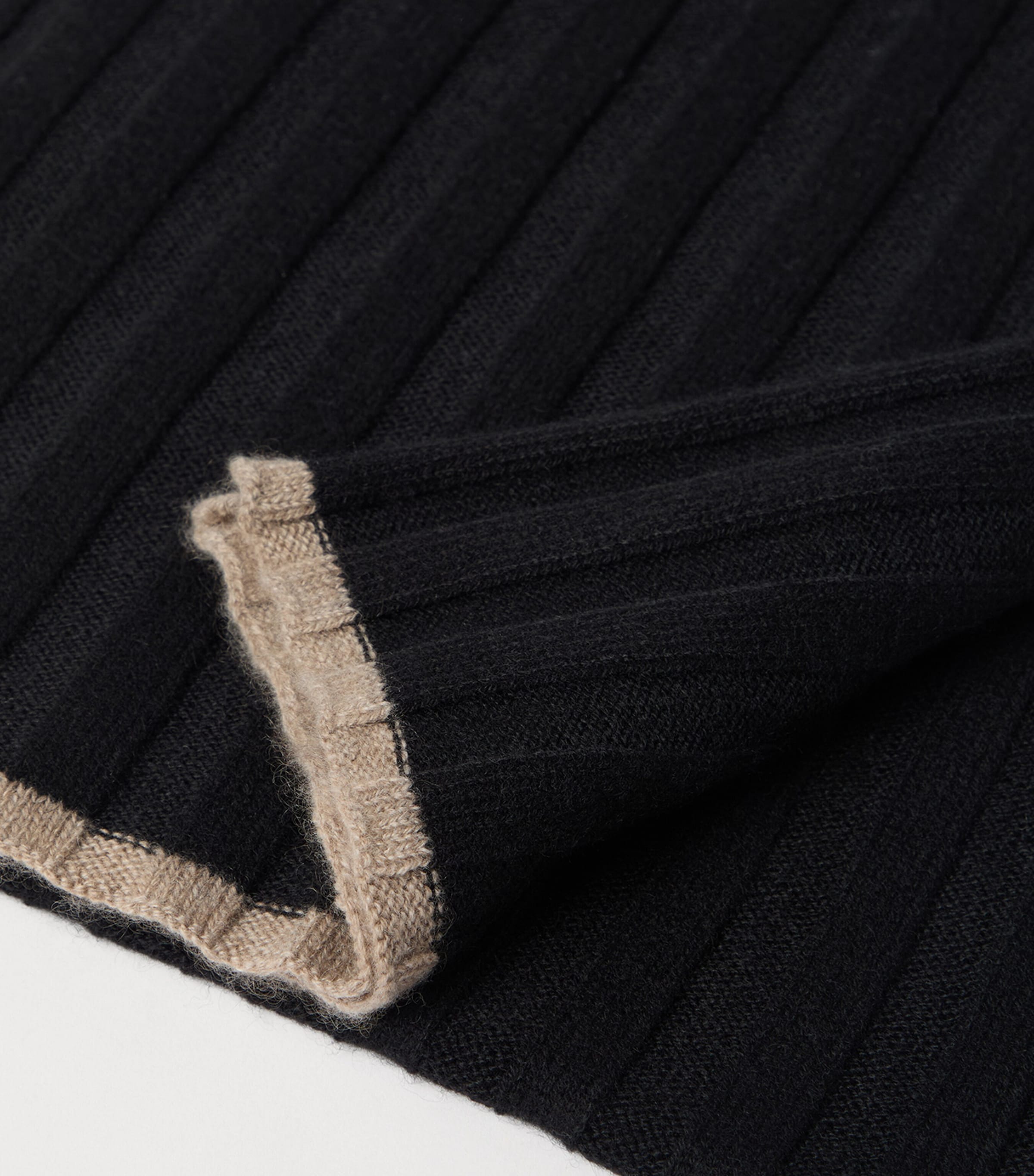 Cashmere Ribbed Scarf CB676 Image 4