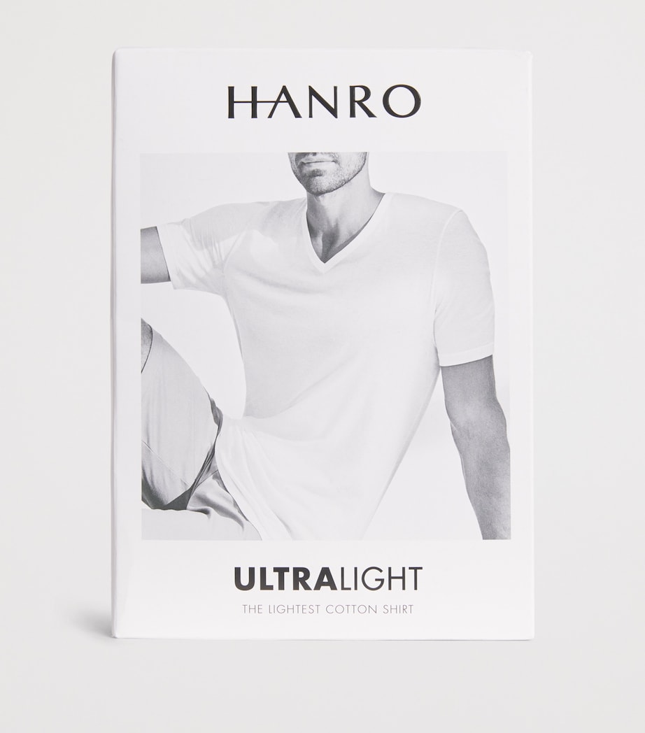 Hanro Mens Cotton Ultralight V-Neck T-Shirt Moon Image 6