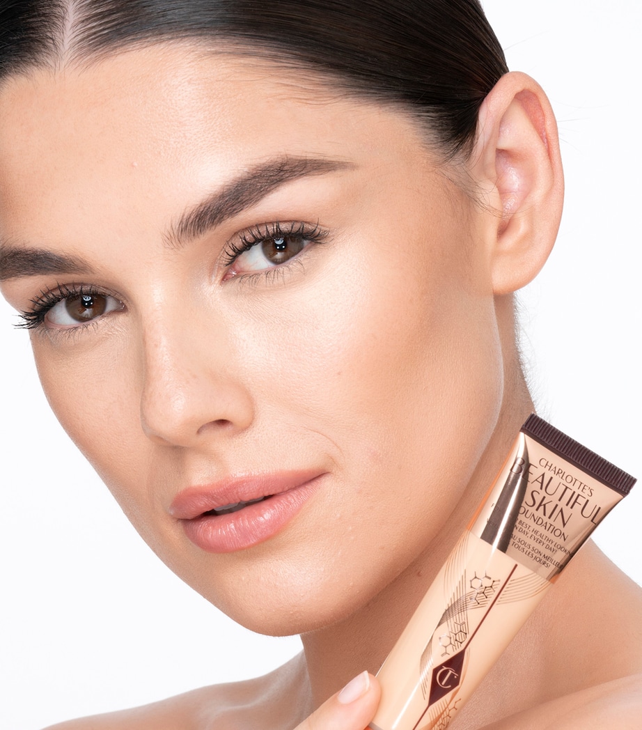 Charlotte's Beautiful Skin Foundation 4 WARM Image 3