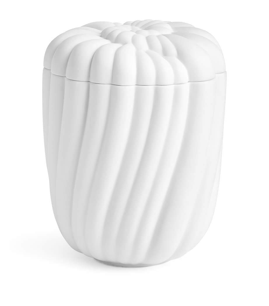 L'Objet x Jessica McCormack Shell Candle (265g) White Image 1