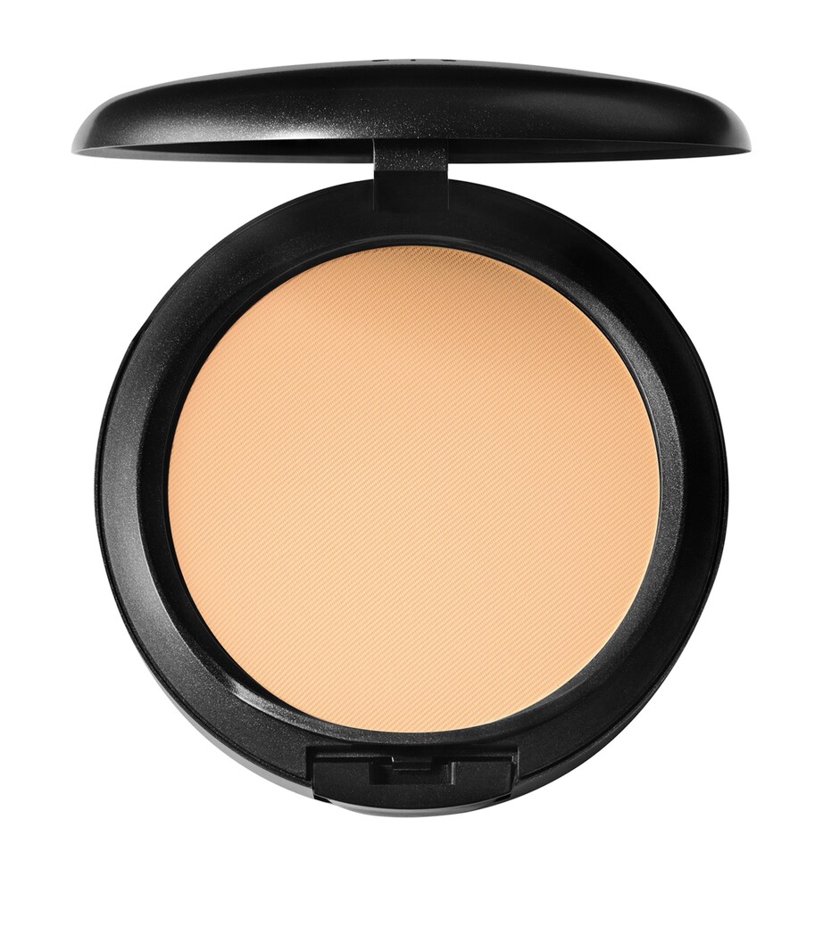 Studio Fix Powder Plus Foundation C30 Image 1