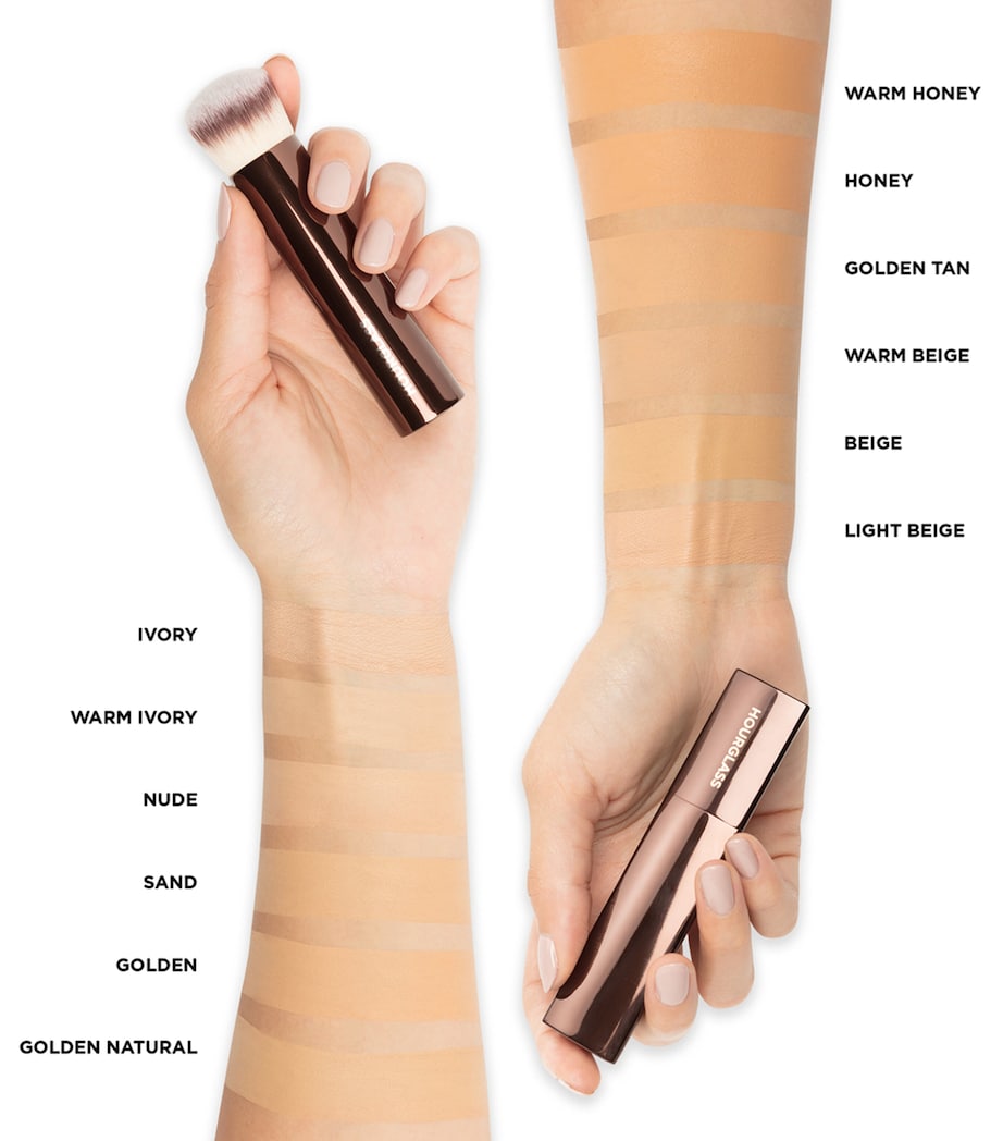 Vanish Seamless Finish Foundation Stick LIGHT BEIGE Image 3