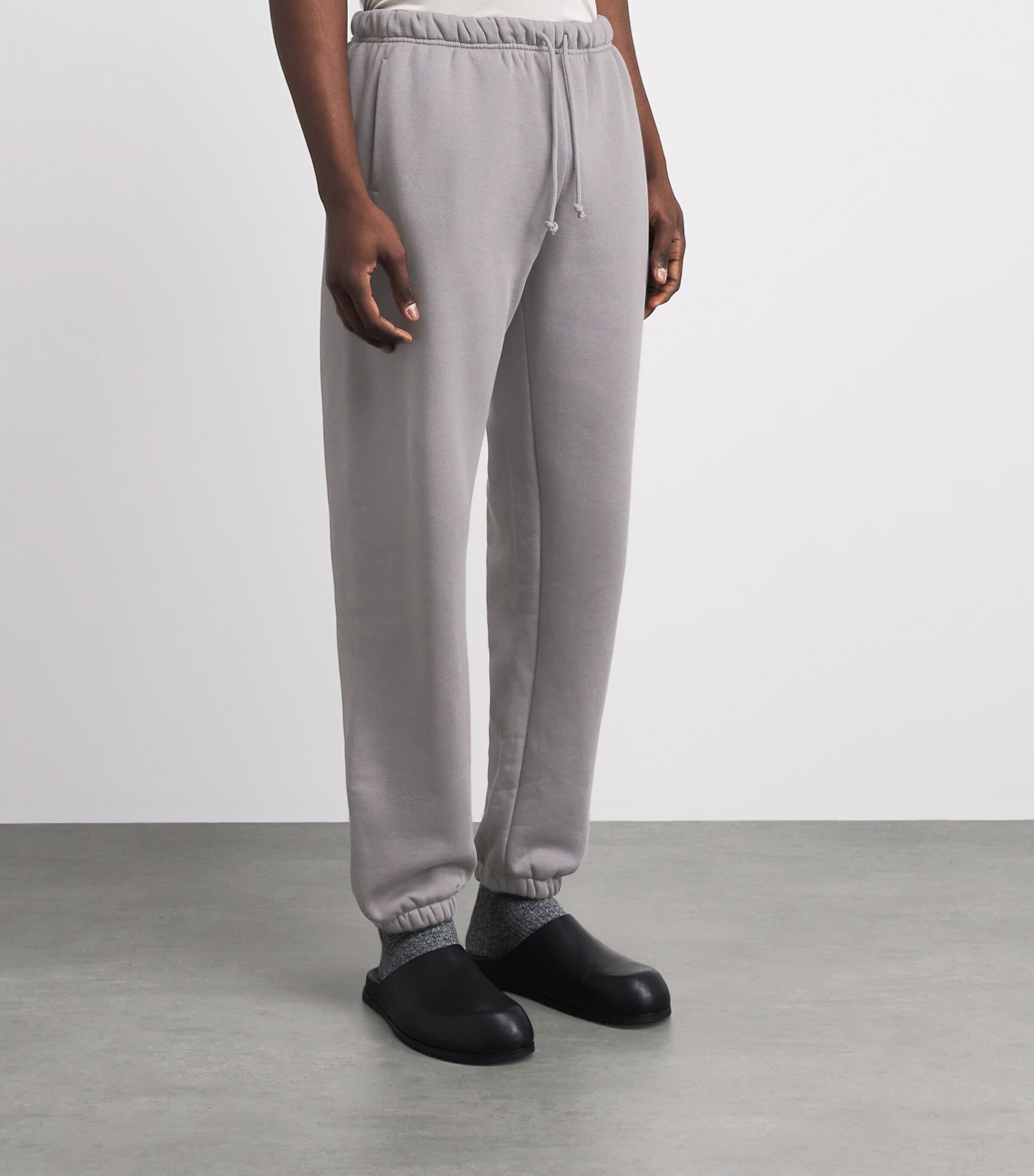 Skims Mens Fleece Lounge Relaxed Sweatpants Jo Jog Shadow Image 4
