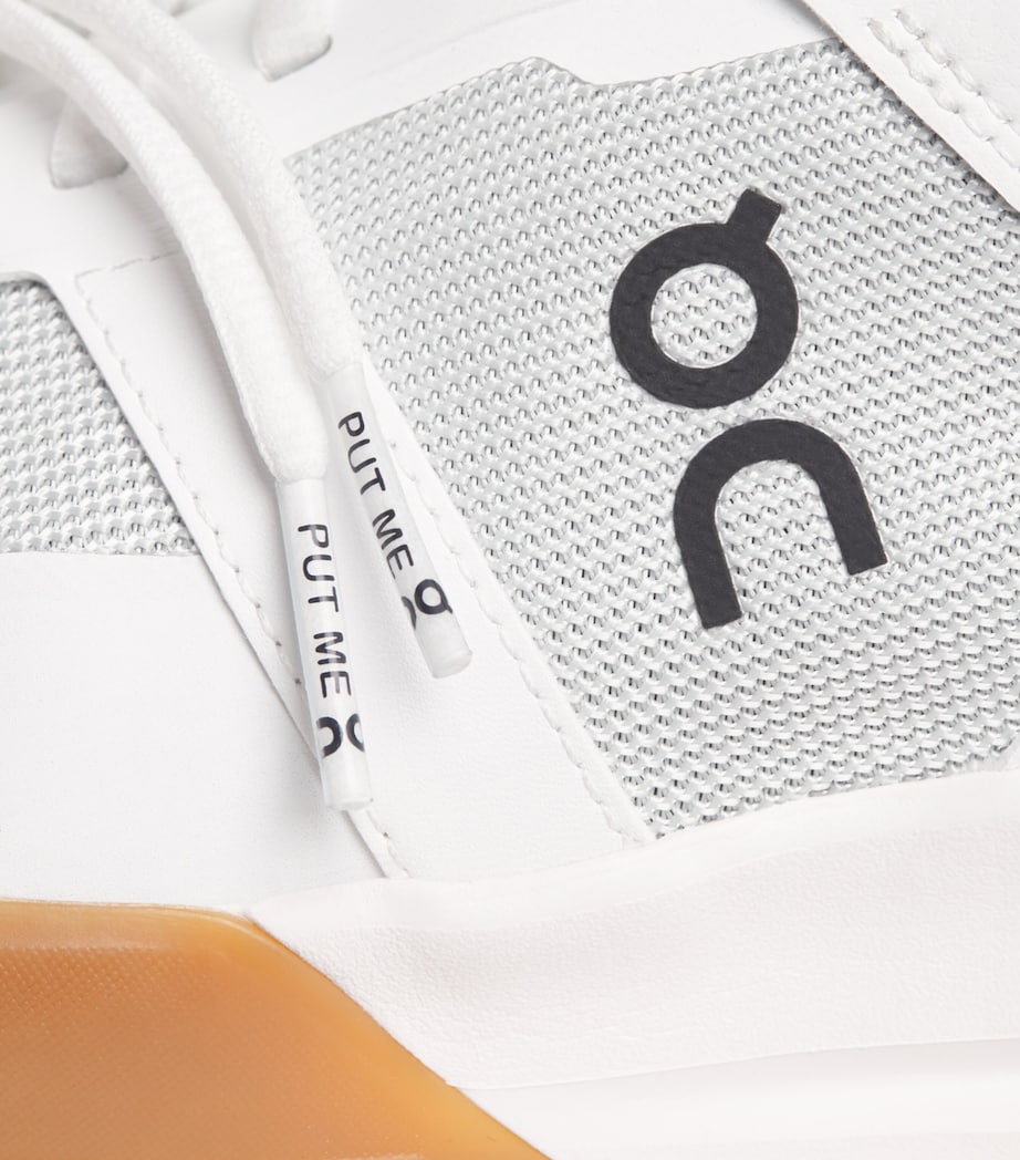 On Mens THE ROGER Clubhouse Pro Sneakers White | Iceberg Image 6