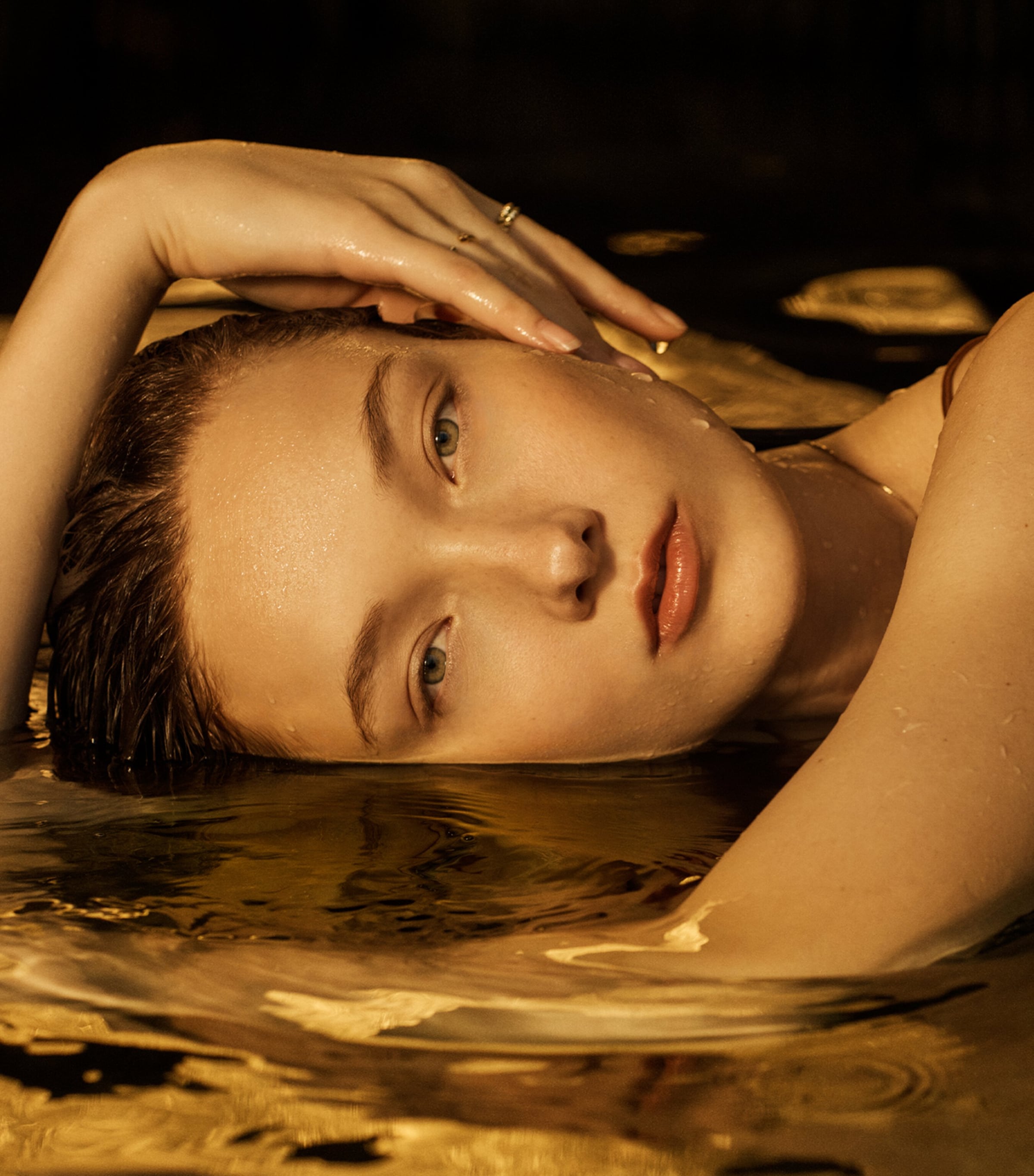 Radiance Repair Retinol Serum (30ml) NO COLOUR Image 5