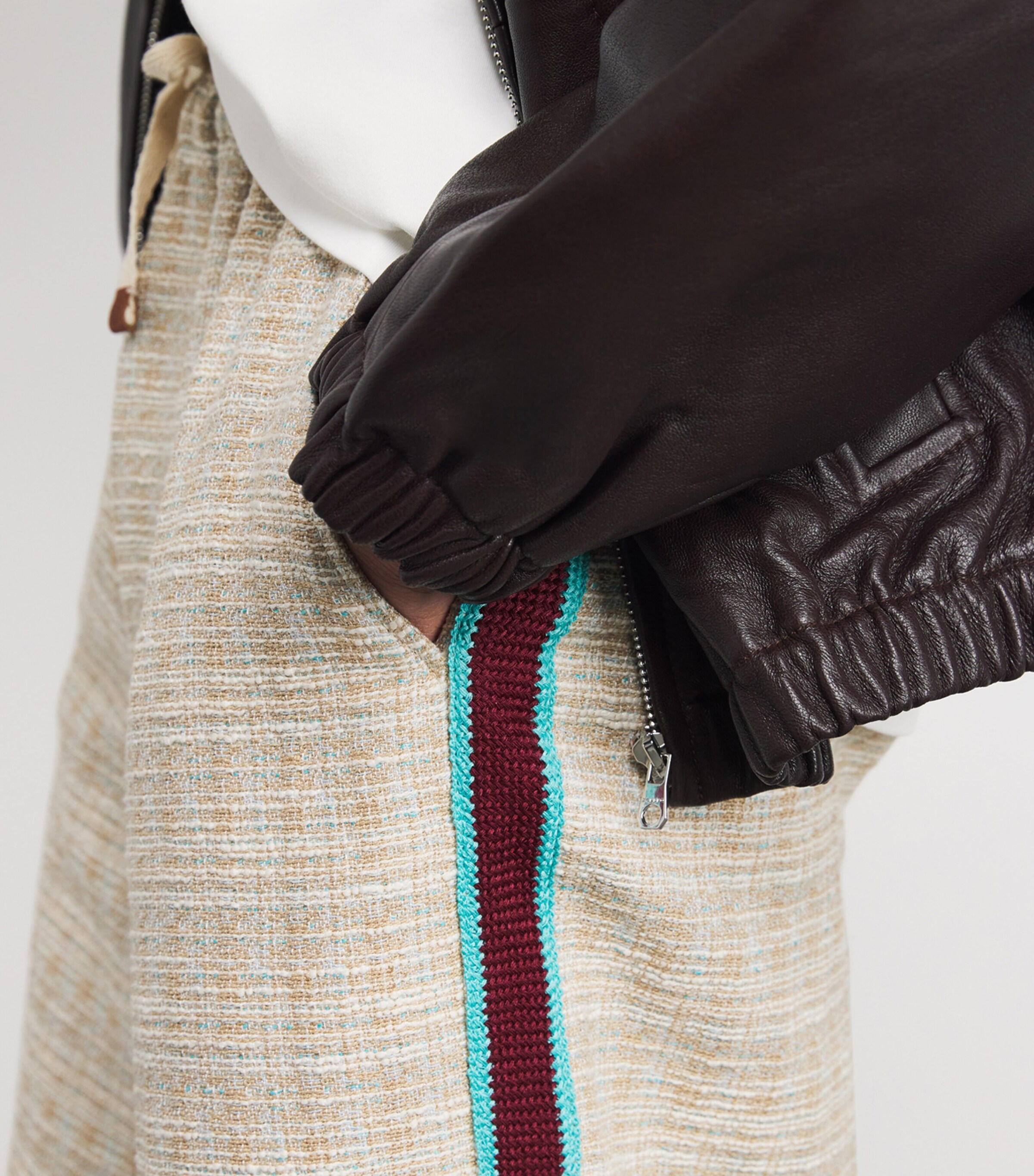 Drôle De Monsieur Mens Tweed Stripe Shorts Dark Sand Image 3