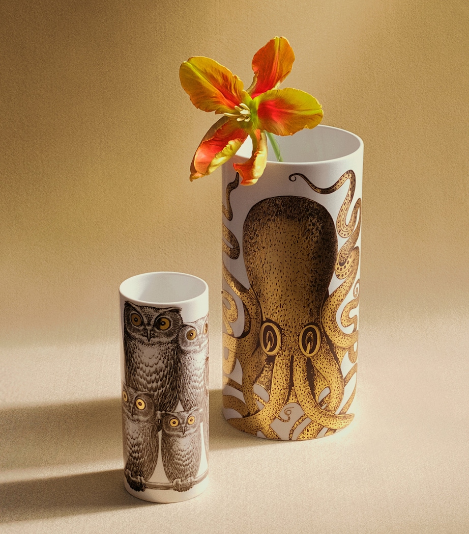 Fornasetti Small Civette Vase (22cm) Image 5