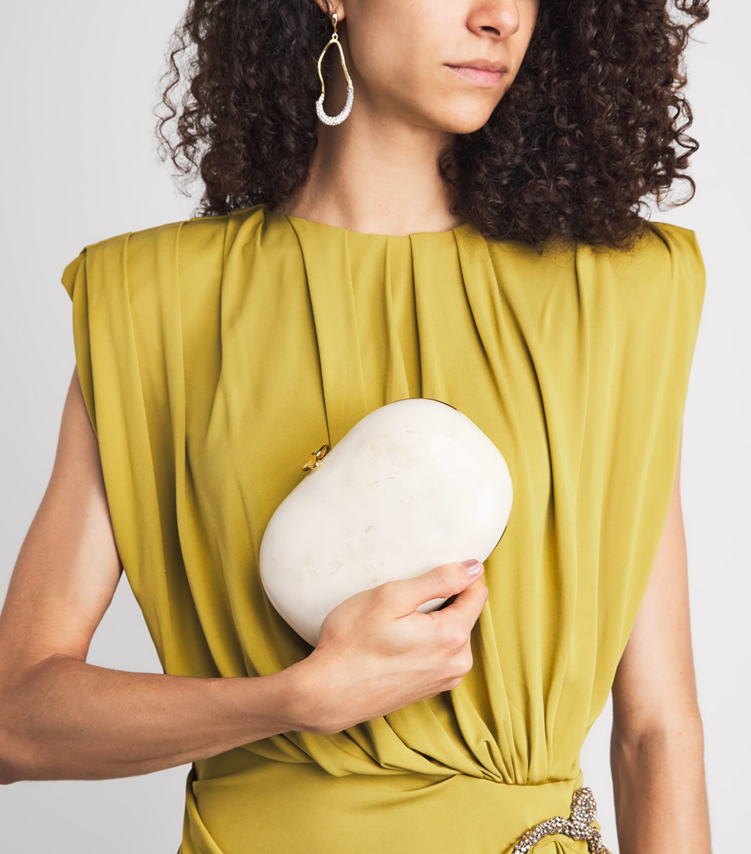 Jeffrey Levinson Oval Elina Clutch Bag Cream & Gold Image 2