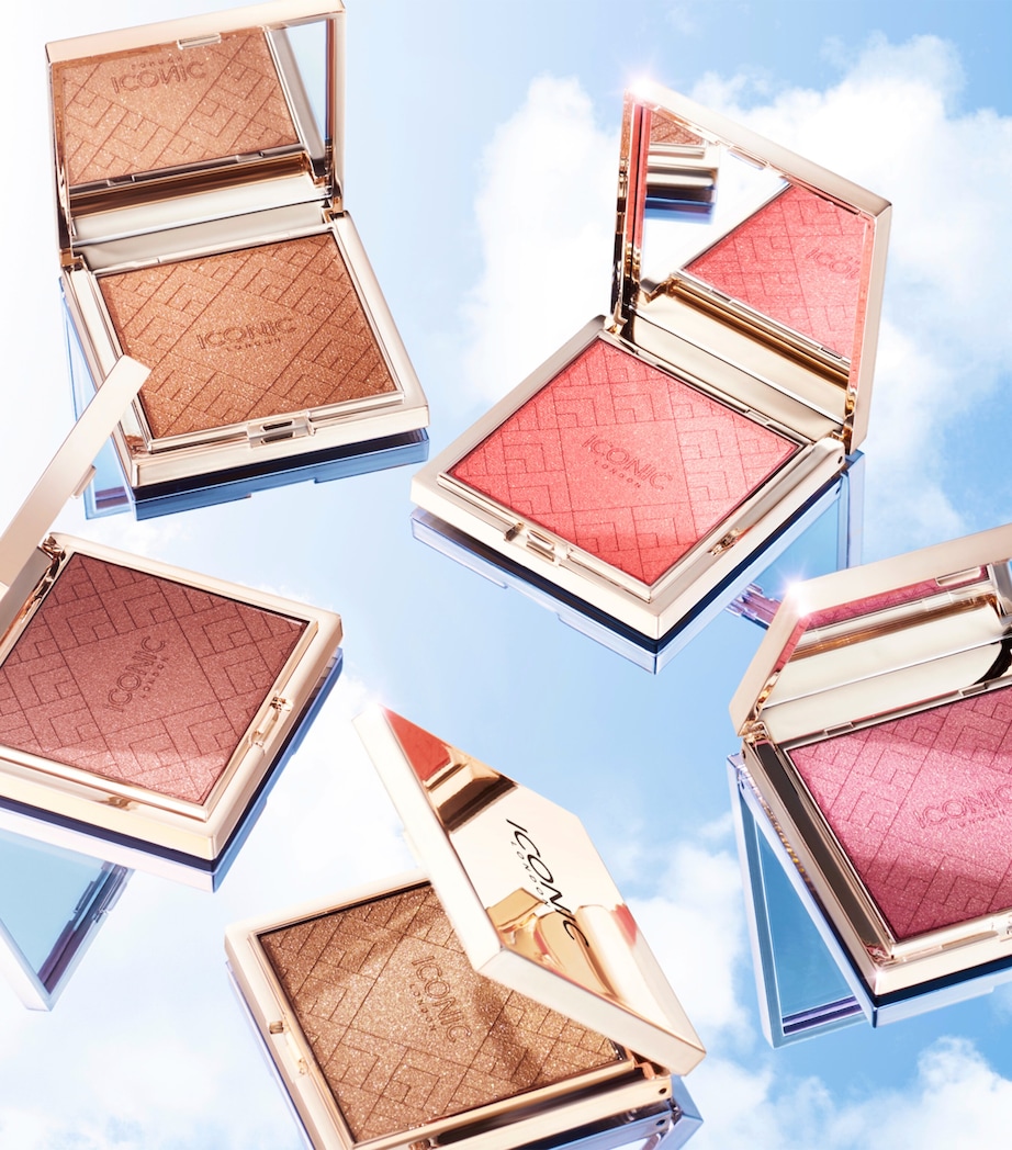 Kissed by the Sun Multi-Use Cheek Glow SO CHEEKY Image 4