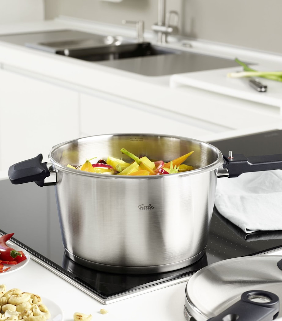 Vitavit Premium Pressure Cooker with Insert (22cm) INOX GREY Image 9