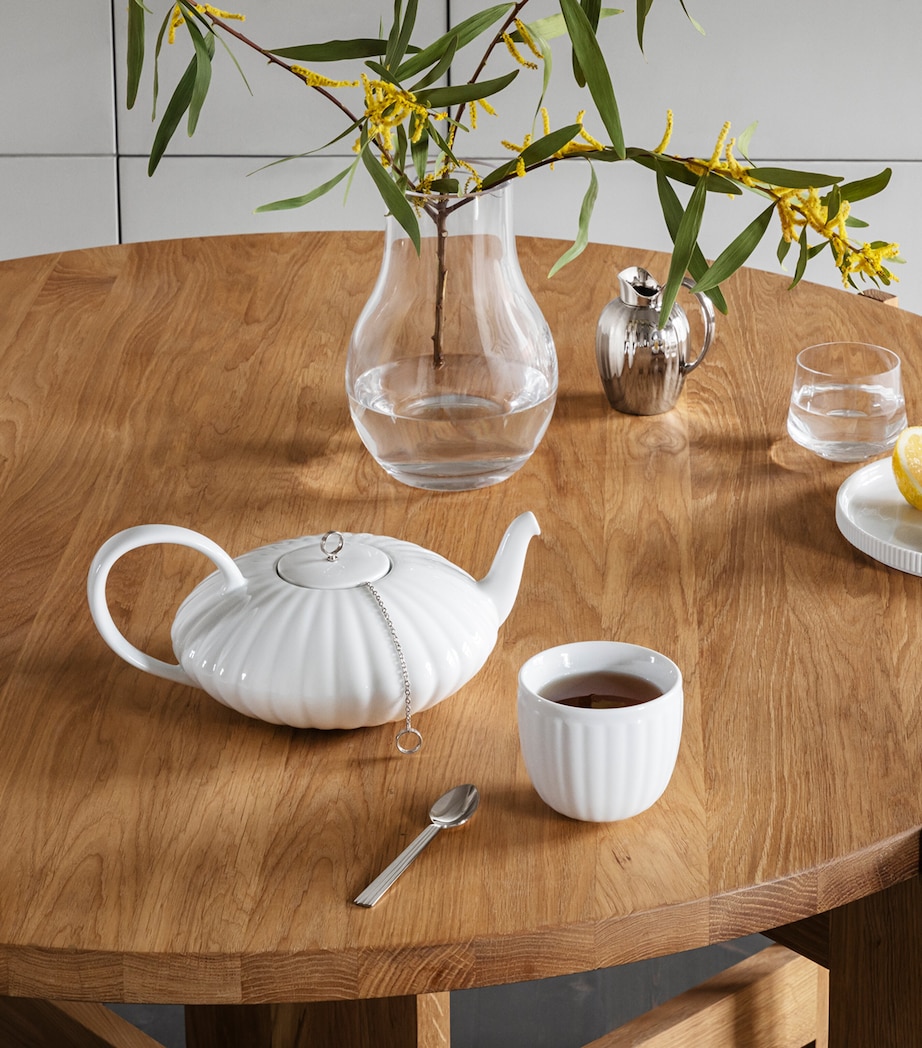 Porcelain Bernadotte Teapot WHITE Image 3