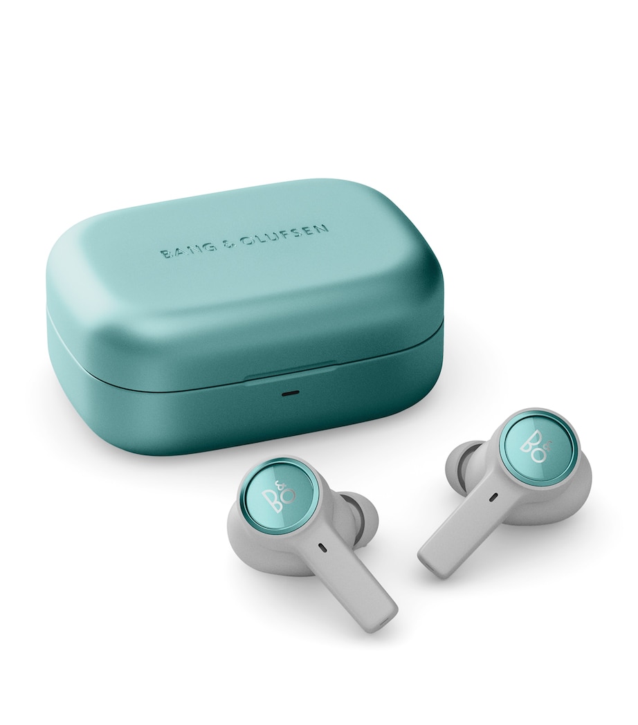 Beoplay Eleven Wireless Earbuds EUCALYPTUS GREEN Image 7
