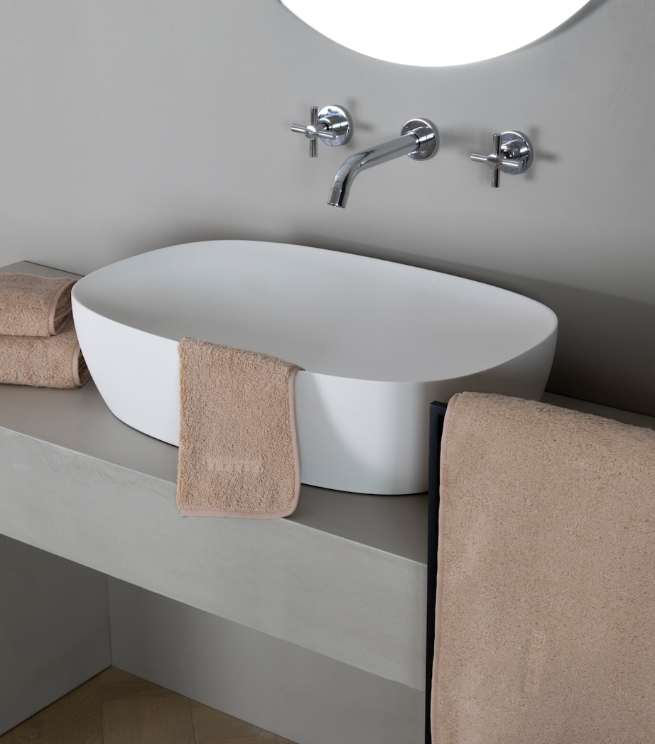 Frette Cotton Unito Bath Sheet (100cm x 150cm) Misty Blush Image 3