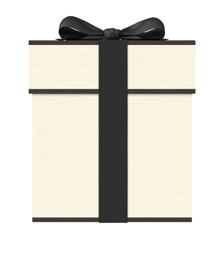 Nectarine Blossom & Honey Classic Candle (200g) NO COLOUR Image 2