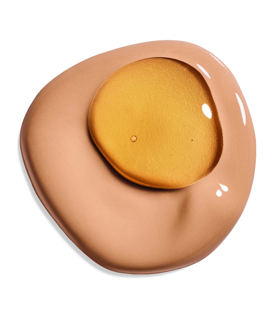 Clarins Double Serum Foundation Image 4