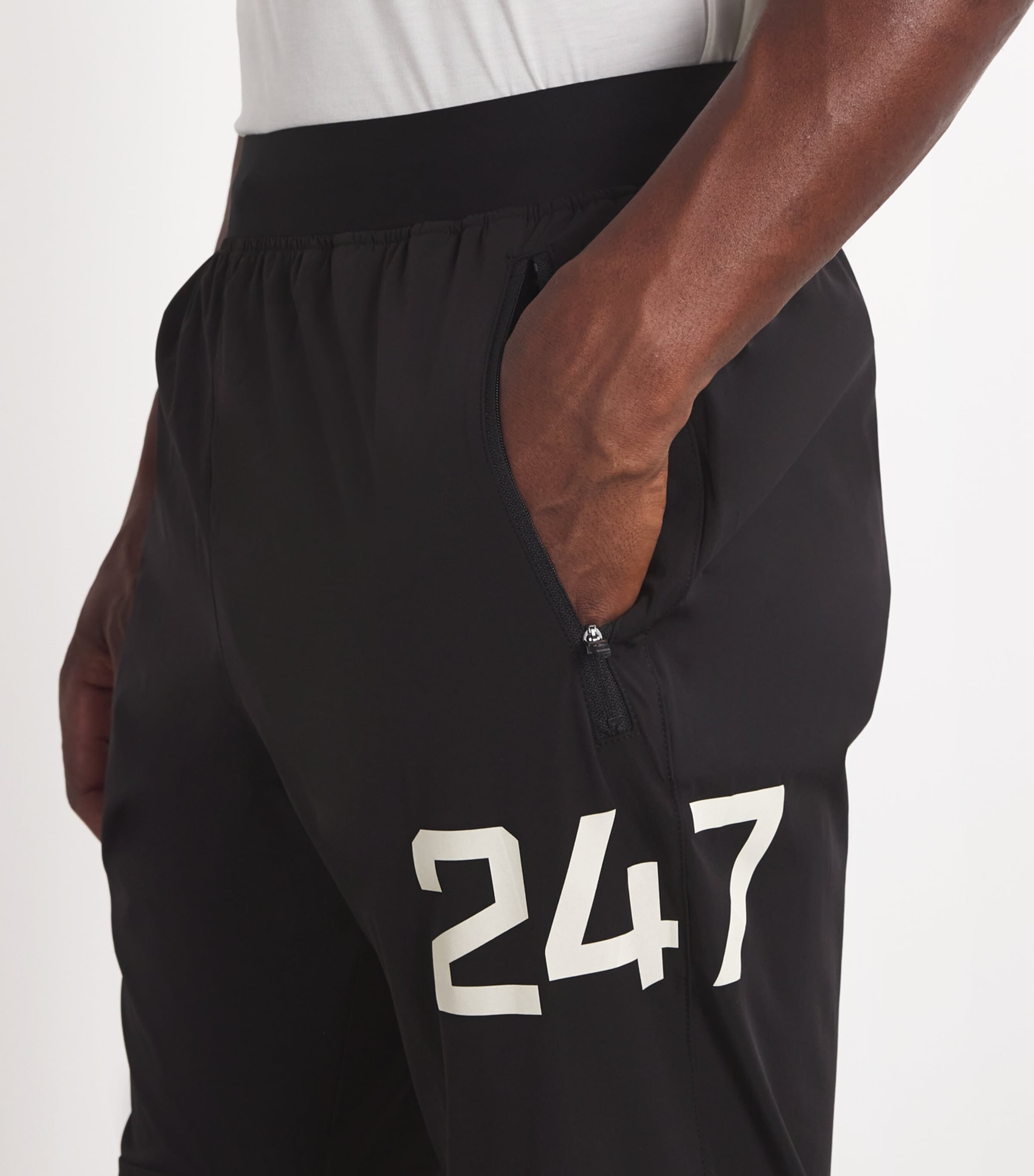 Training Trousers JET BLACK Image 6