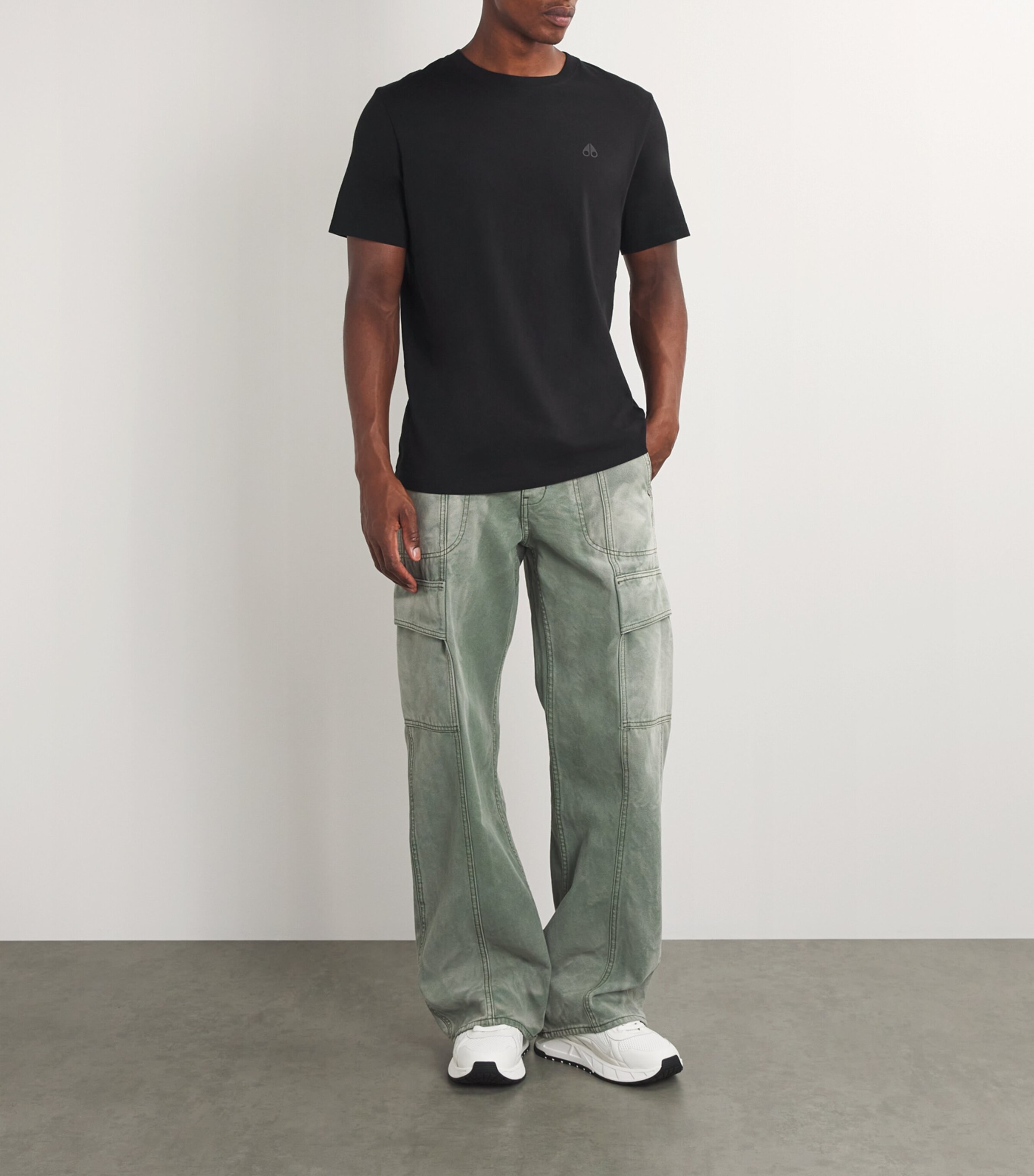 Cotton Satellite T-Shirt 292 - BLACK Image 2