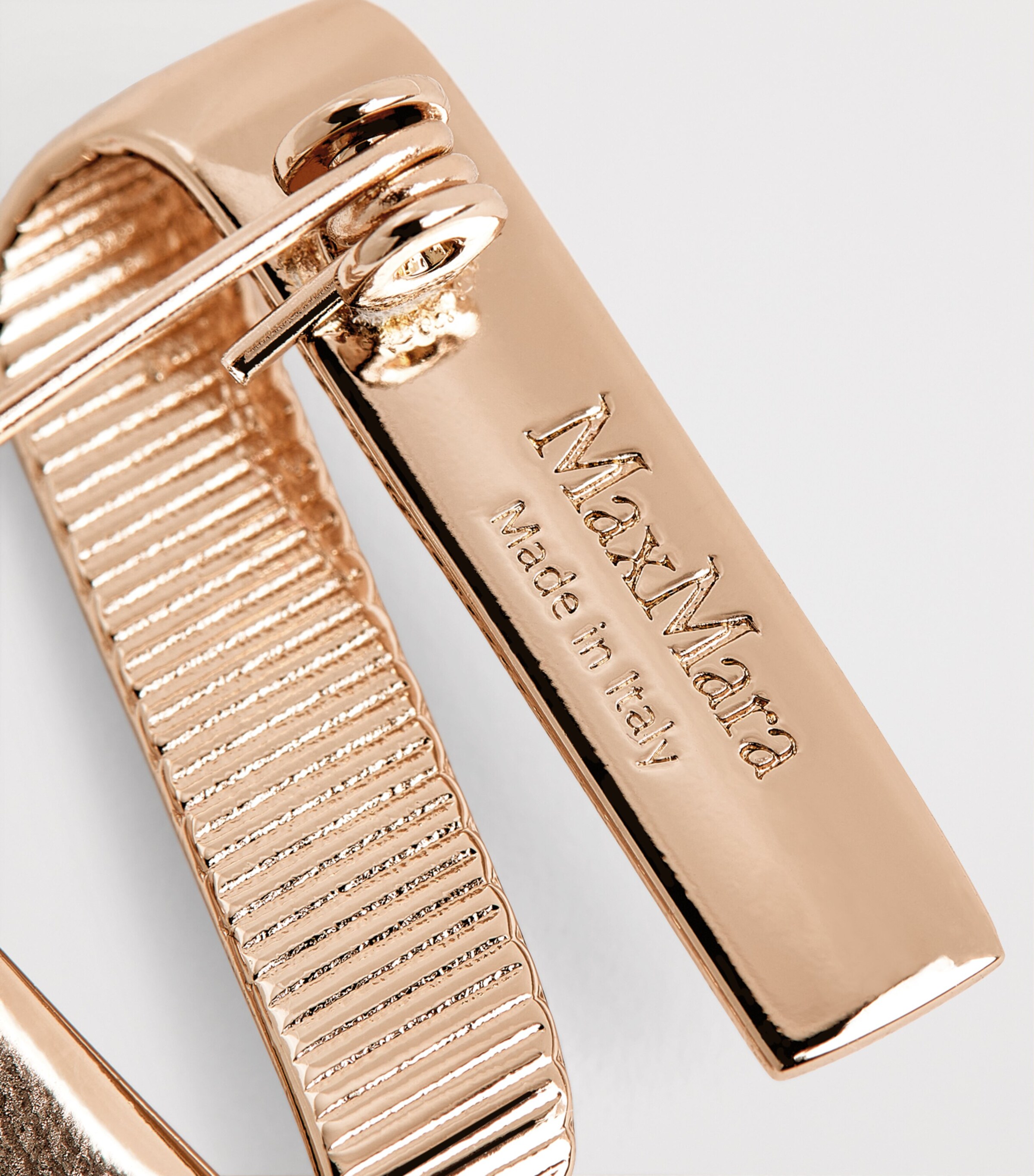 Textured 'M' Brooch BRONZE Image 4