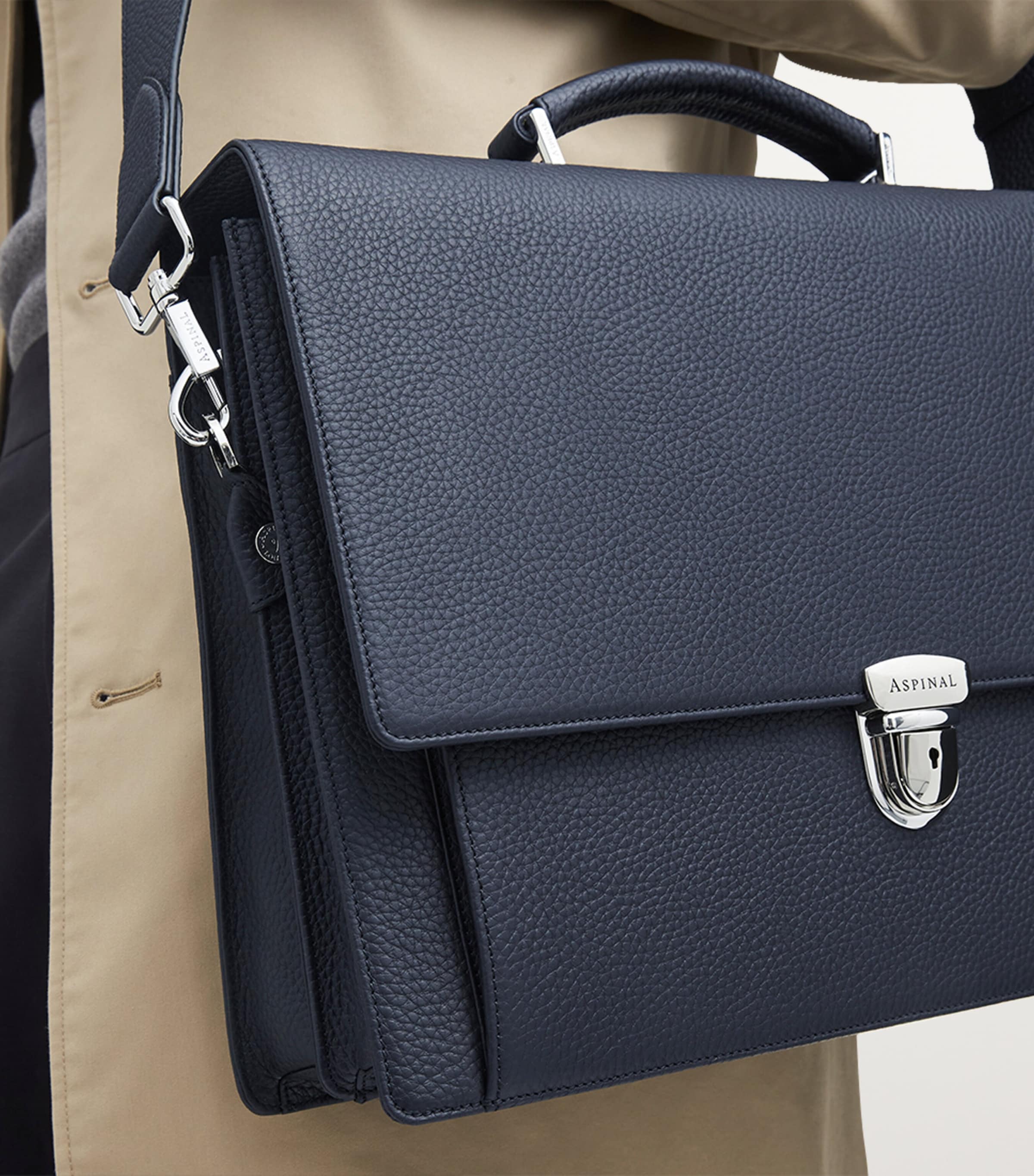 Leather City Laptop Briefcase NAVY Image 7