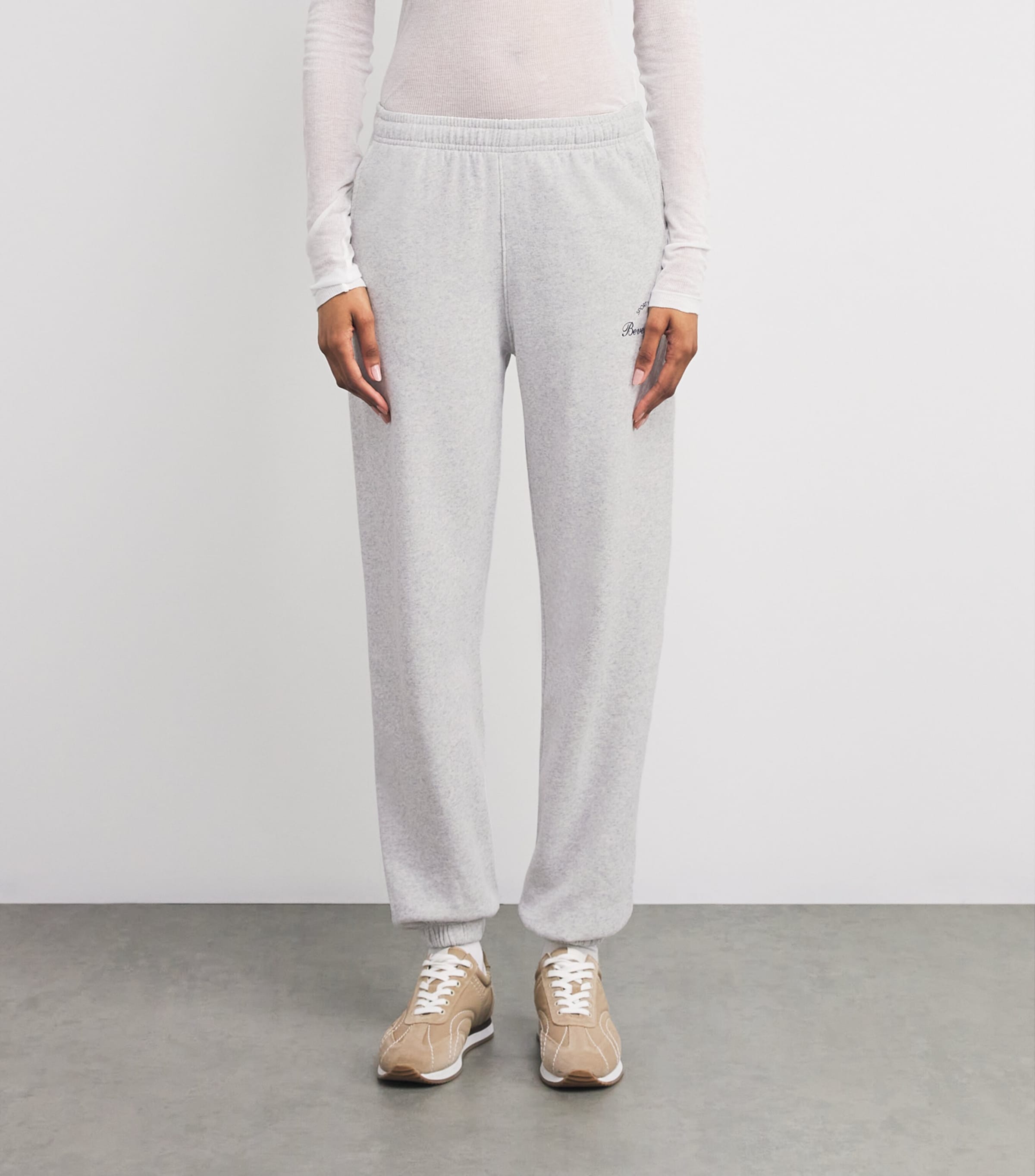 Sporty & Rich Womens Beverly Hills Script Sweatpants Heather Gray Image 3