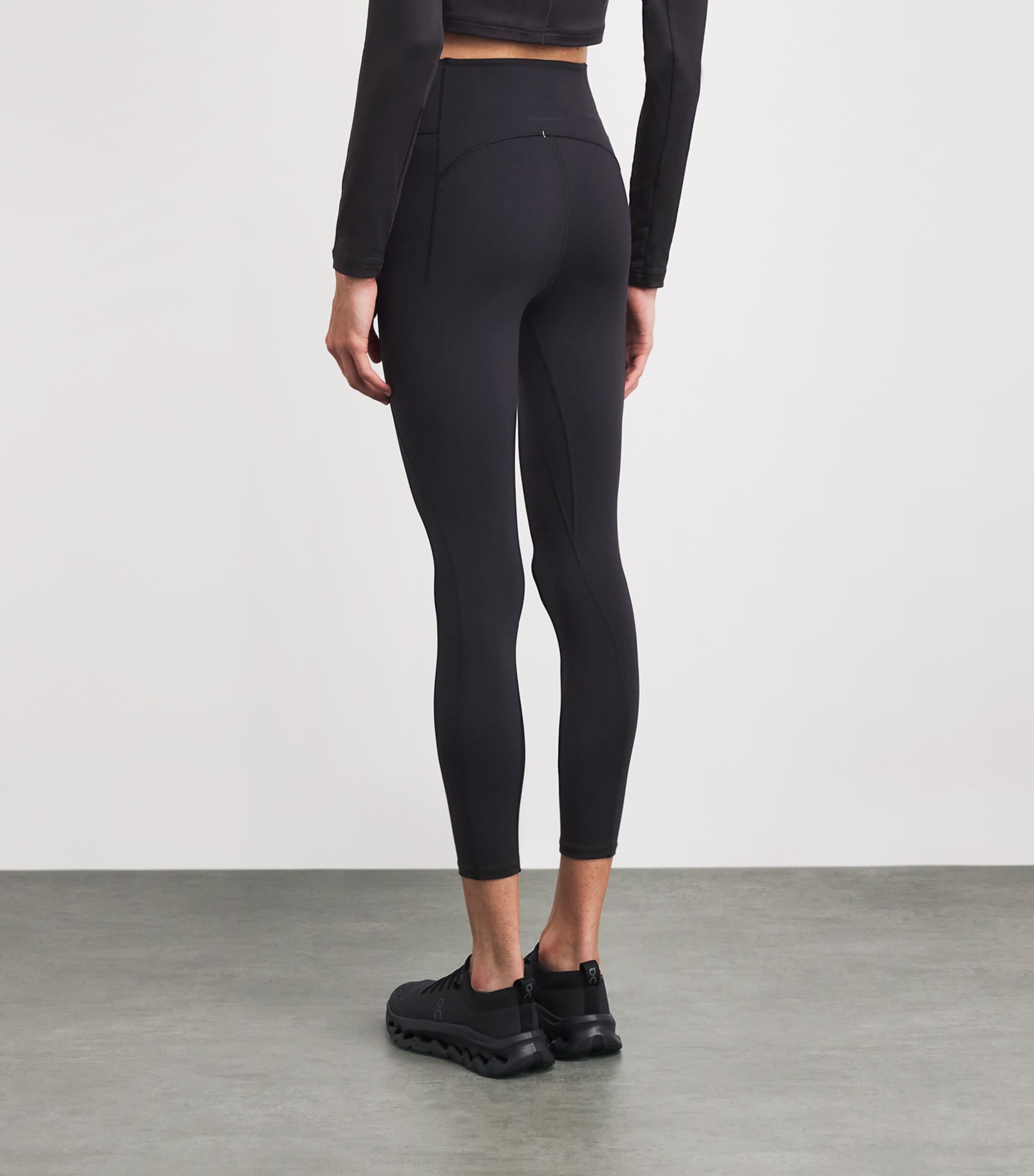 Studio 7/8 Leggings BLACK Image 4