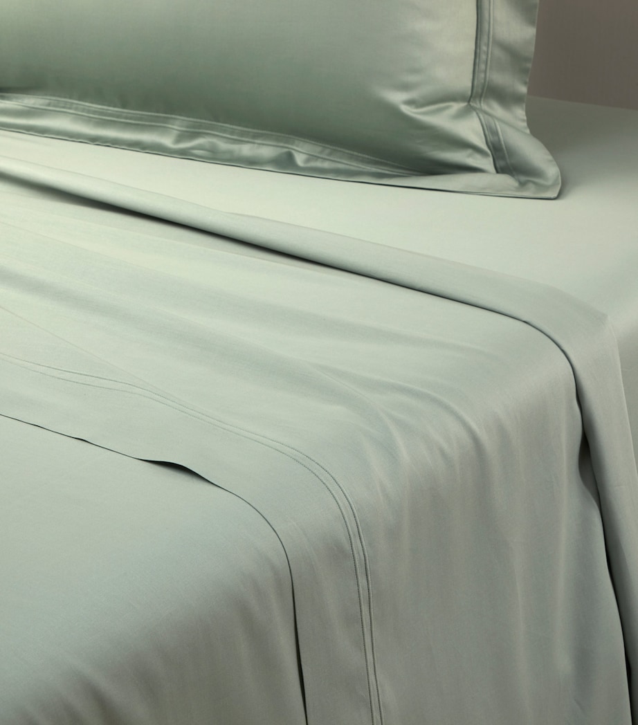 Triomphe Super King Flat Sheet (270cm x 295cm) VERONESE Image 2