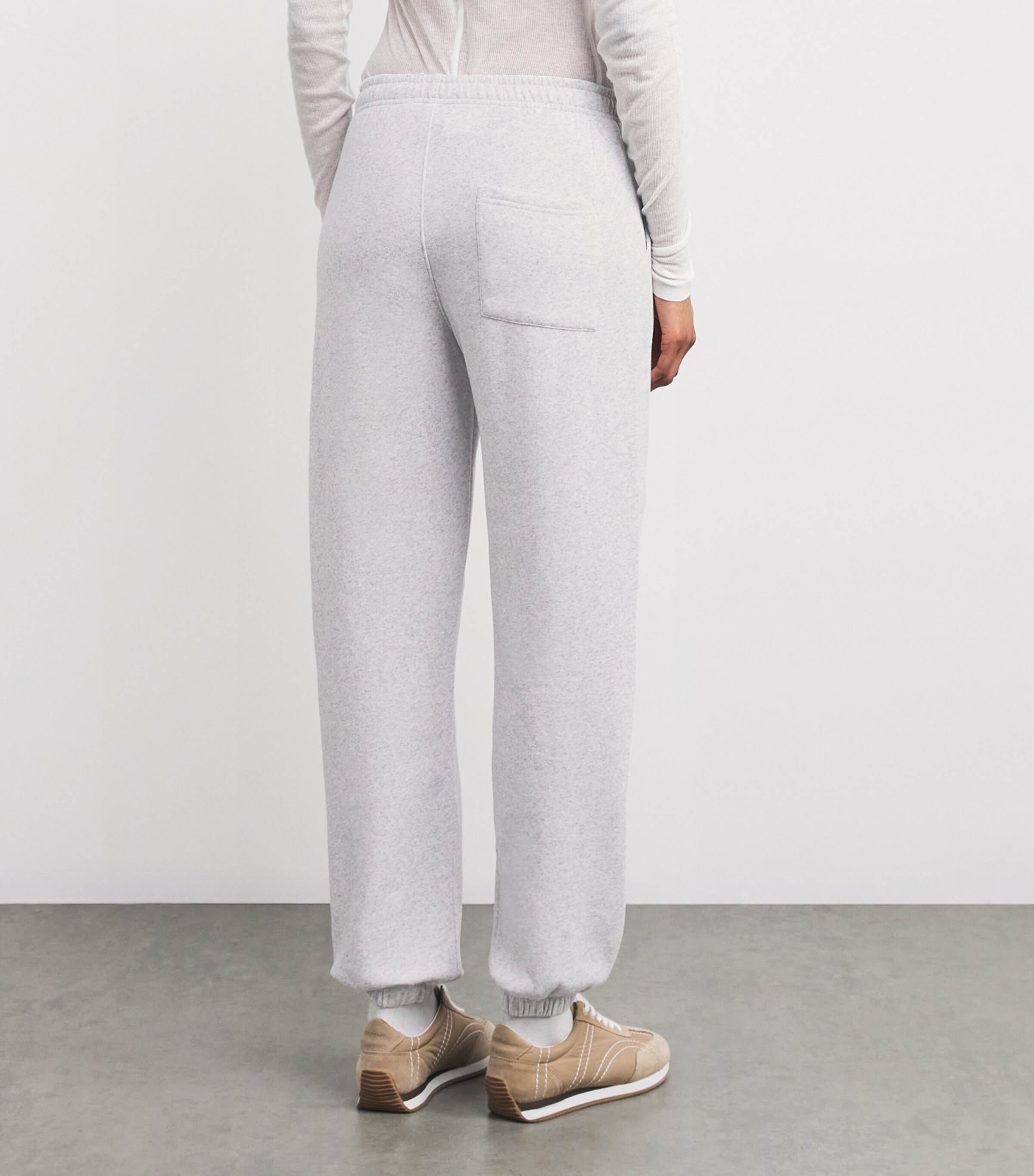 Sporty & Rich Womens Beverly Hills Script Sweatpants Heather Gray Image 4