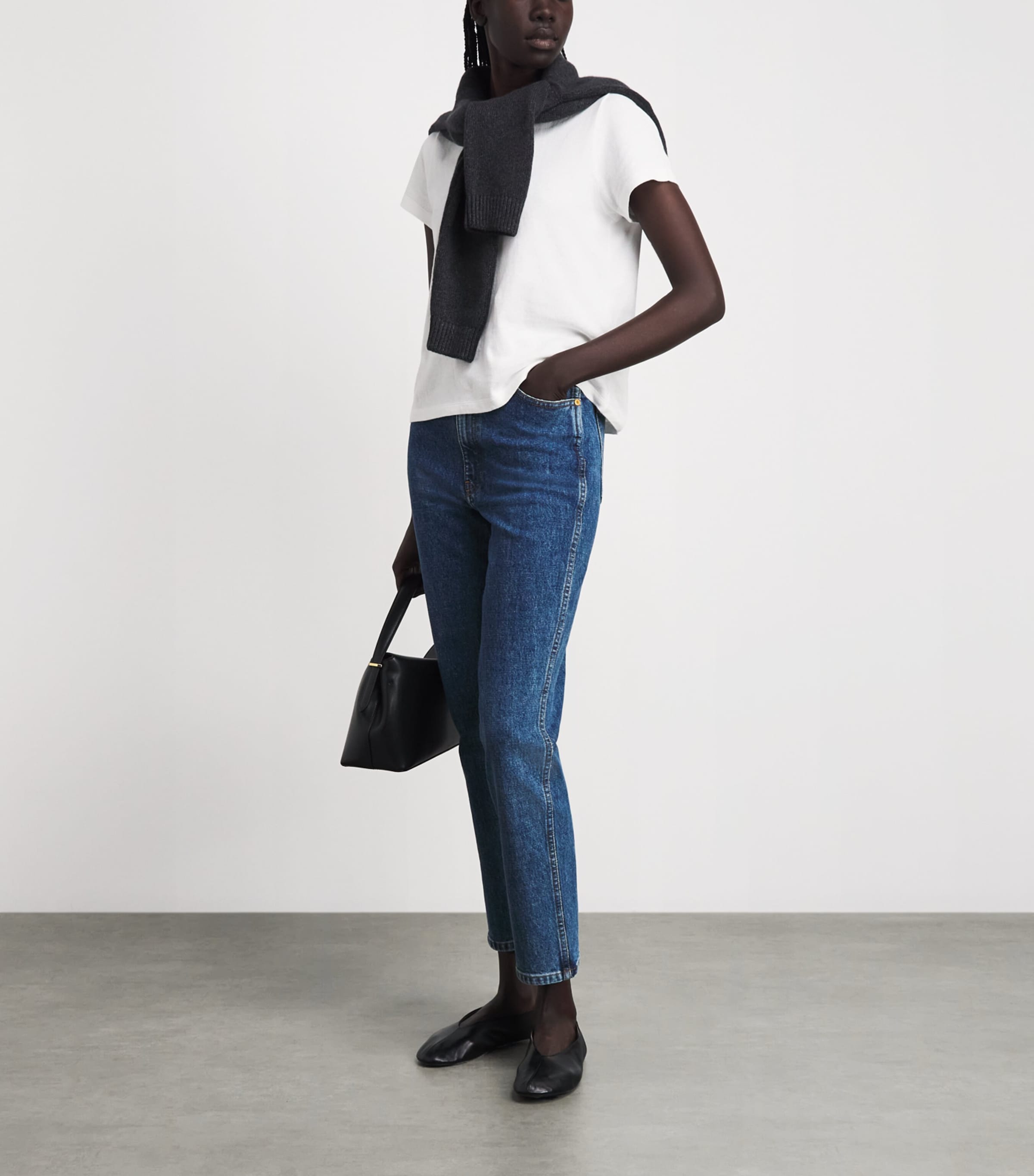 Khaite Womens Abigail Cropped High-Rise Jeans Boone Image 2