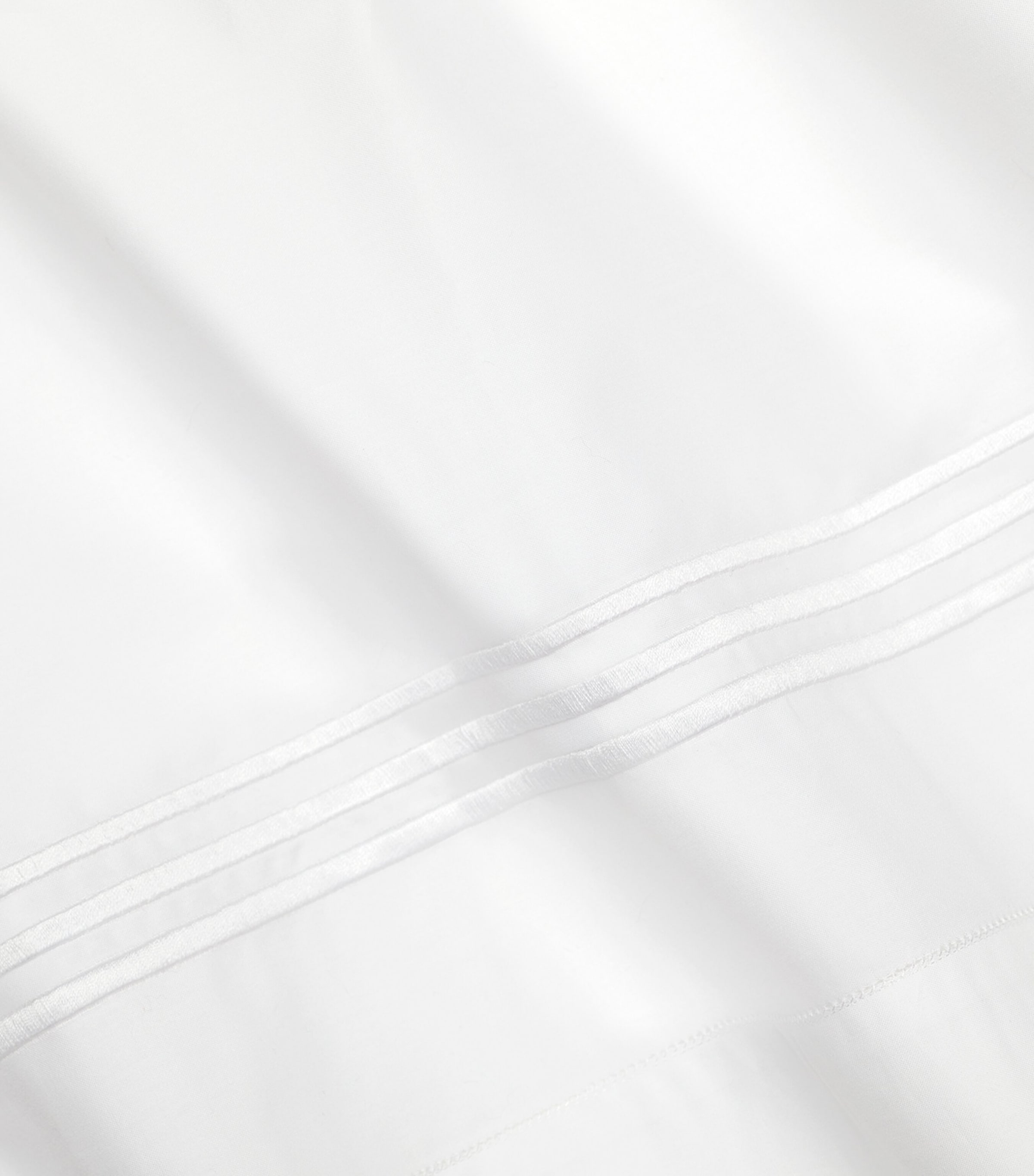 Pratesi Tre Righe King Flat Sheet (300cm x 270cm) | Bedding | Bed Linens & Sets | Flat Sheets | Designers | pratesi Pratesi Tre Righe King Flat Sheet (300cm x 270cm) | Bedding | Bed Linens & Sets | Flat Sheets | Designers | pratesi