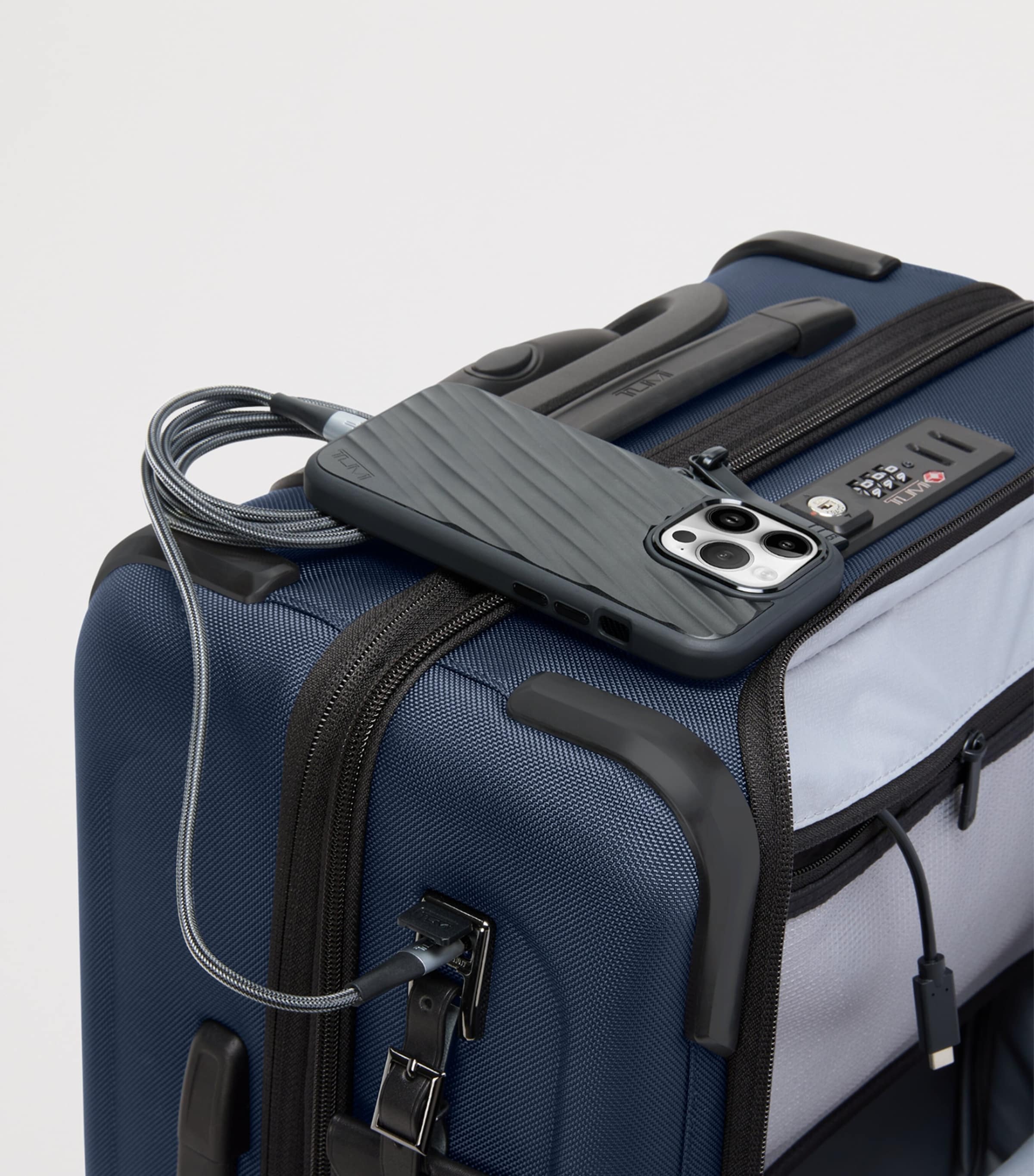 Tumi Alpha 4 Large Dual Access Expandable Cabin Suitcase (55cm) Navy Image 10