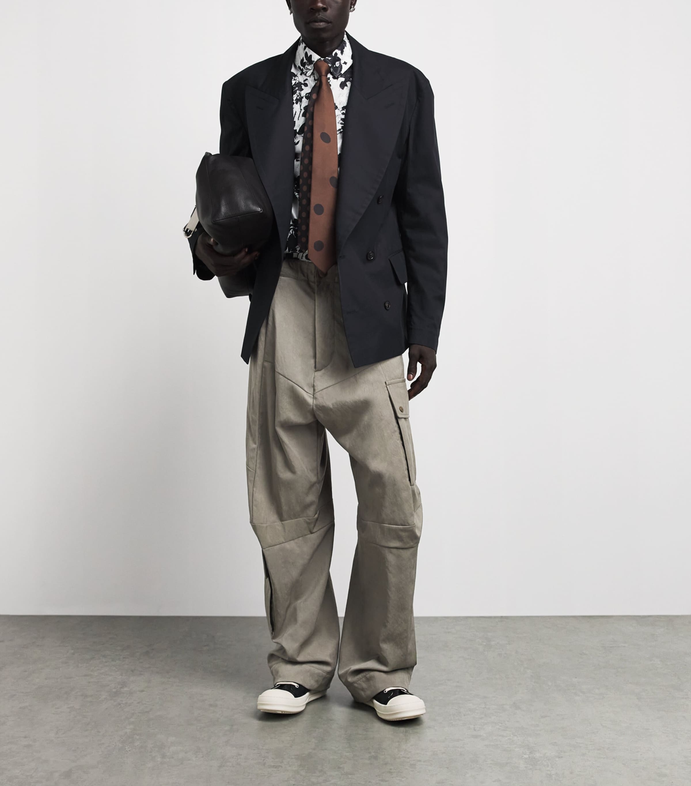 Vivienne Westwood Mens Cabernet Cargo Trousers Taupe Image 2