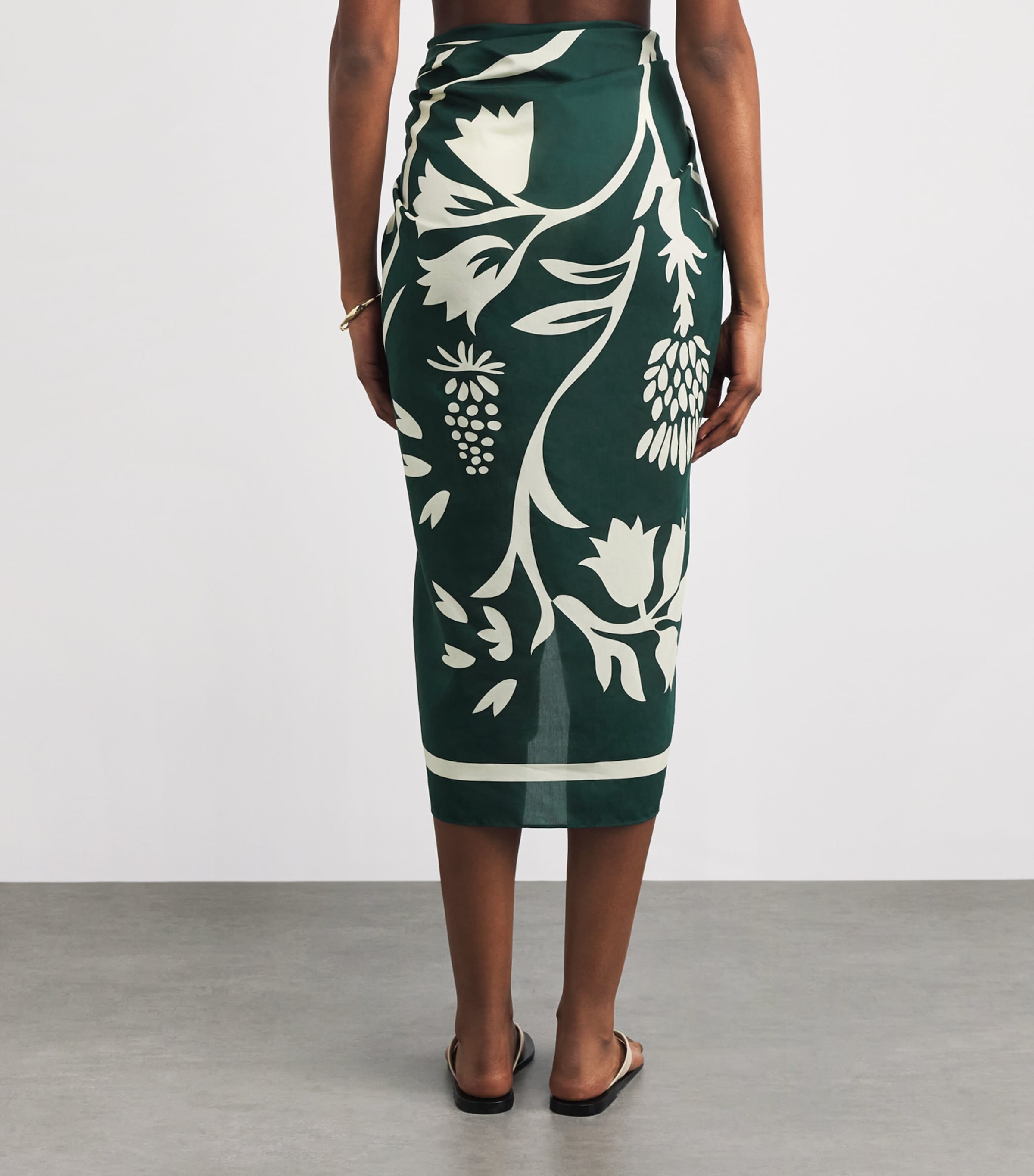 Eres Womens Silk-Cotton Mandapa Sarong Scarabee/pan Image 5