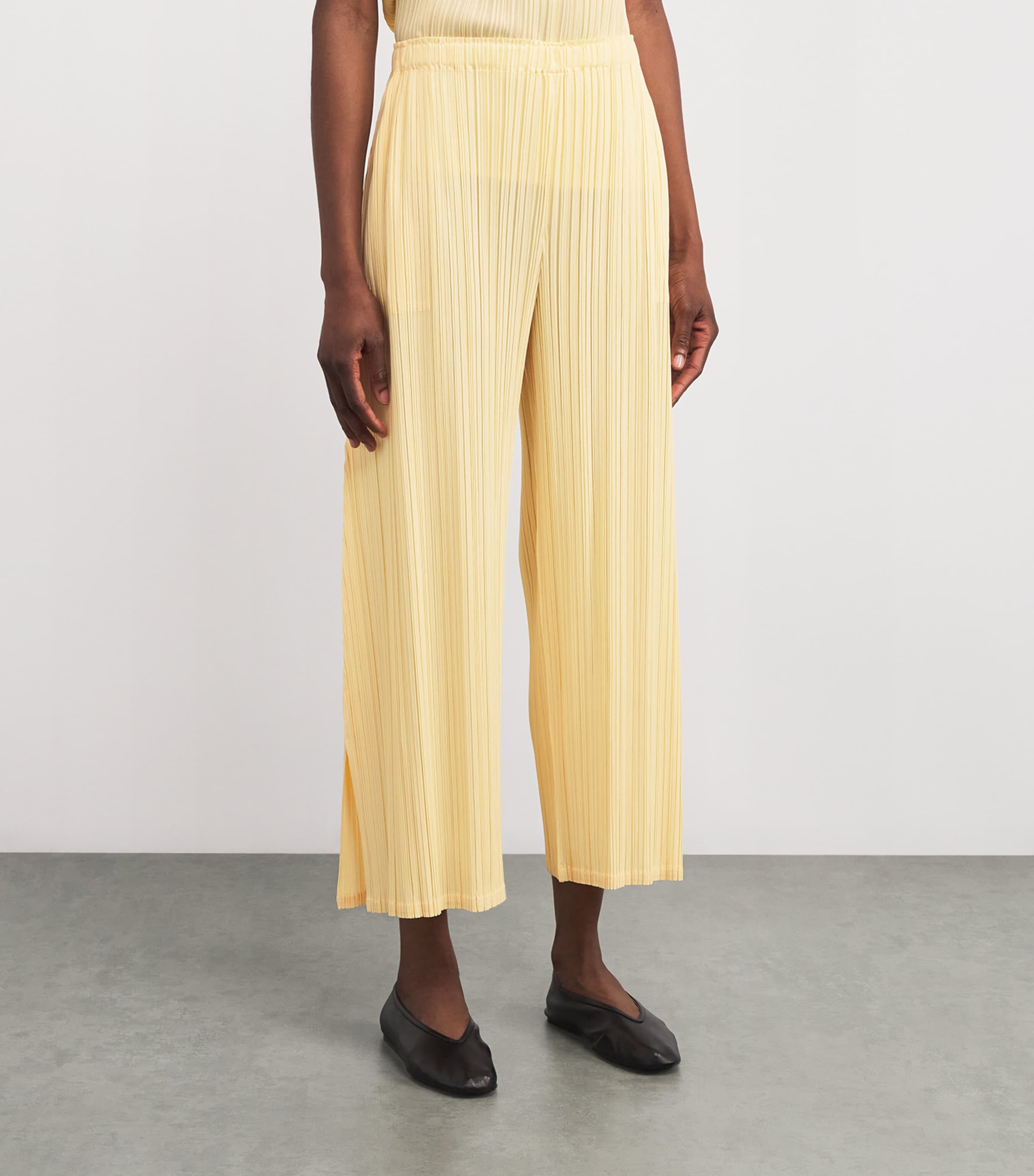Mellow Pleats Trousers CREAM YELLOW Image 3