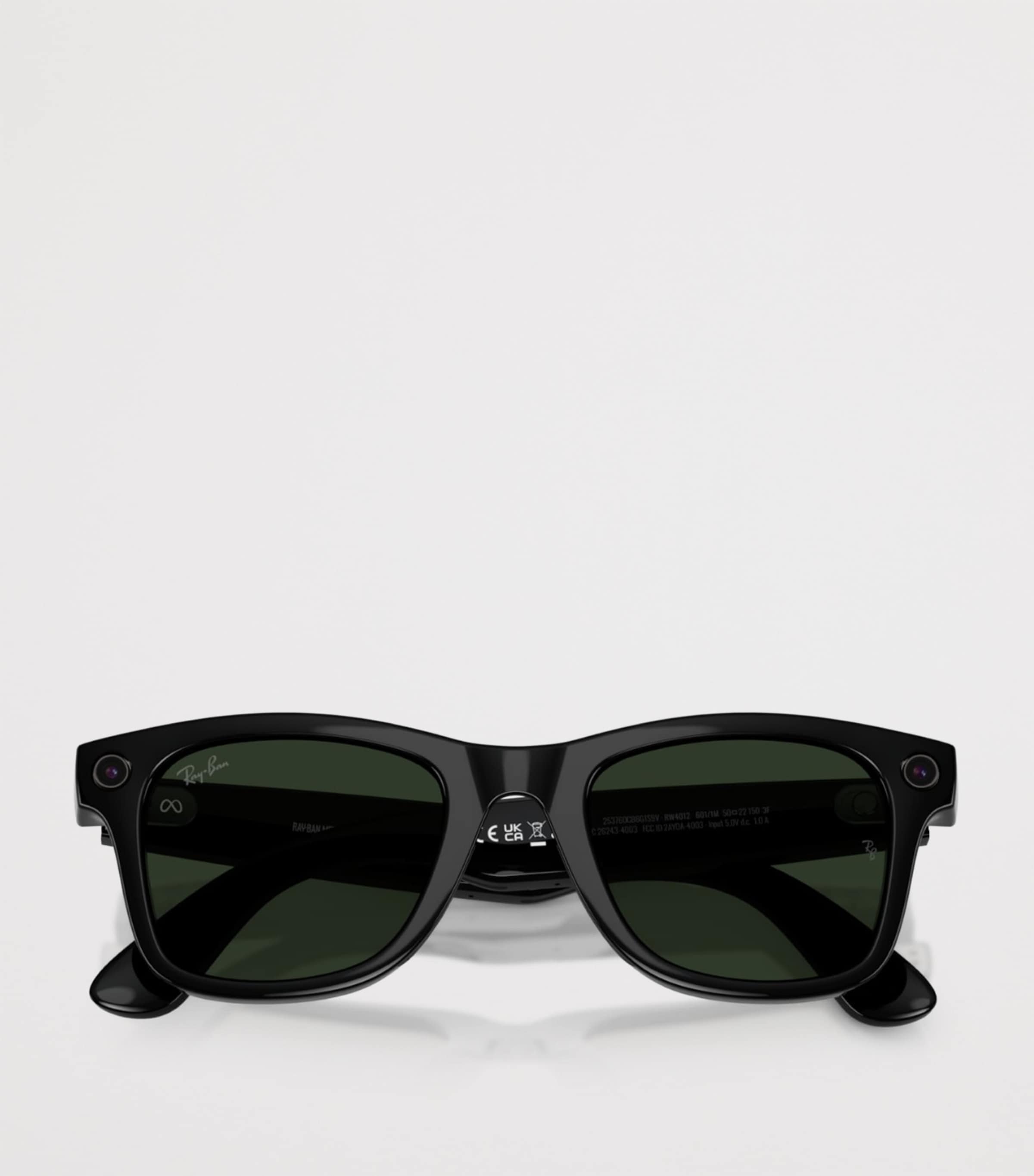 Ray-Ban Meta Wayfarer AI Sunglasses Image 5