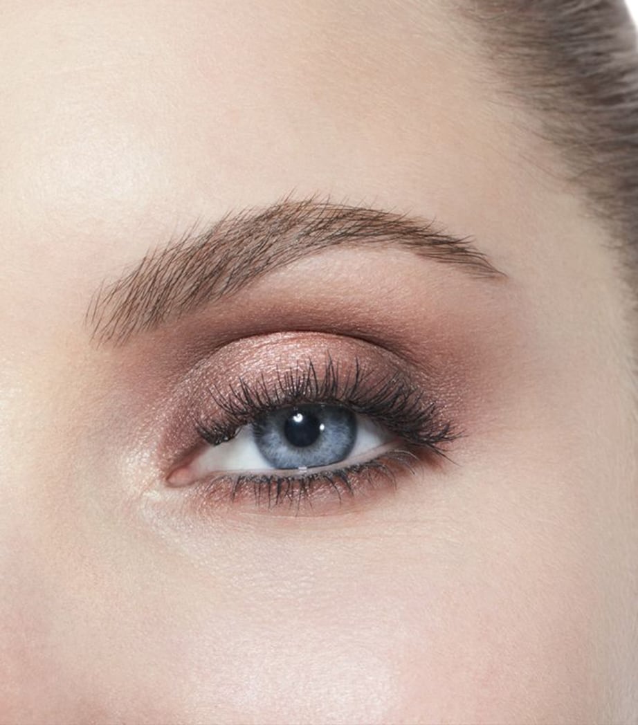 LES 4 OMBRES Multi-Effect Quadra Eyeshadow 204 TISSE VENDOME Image 5