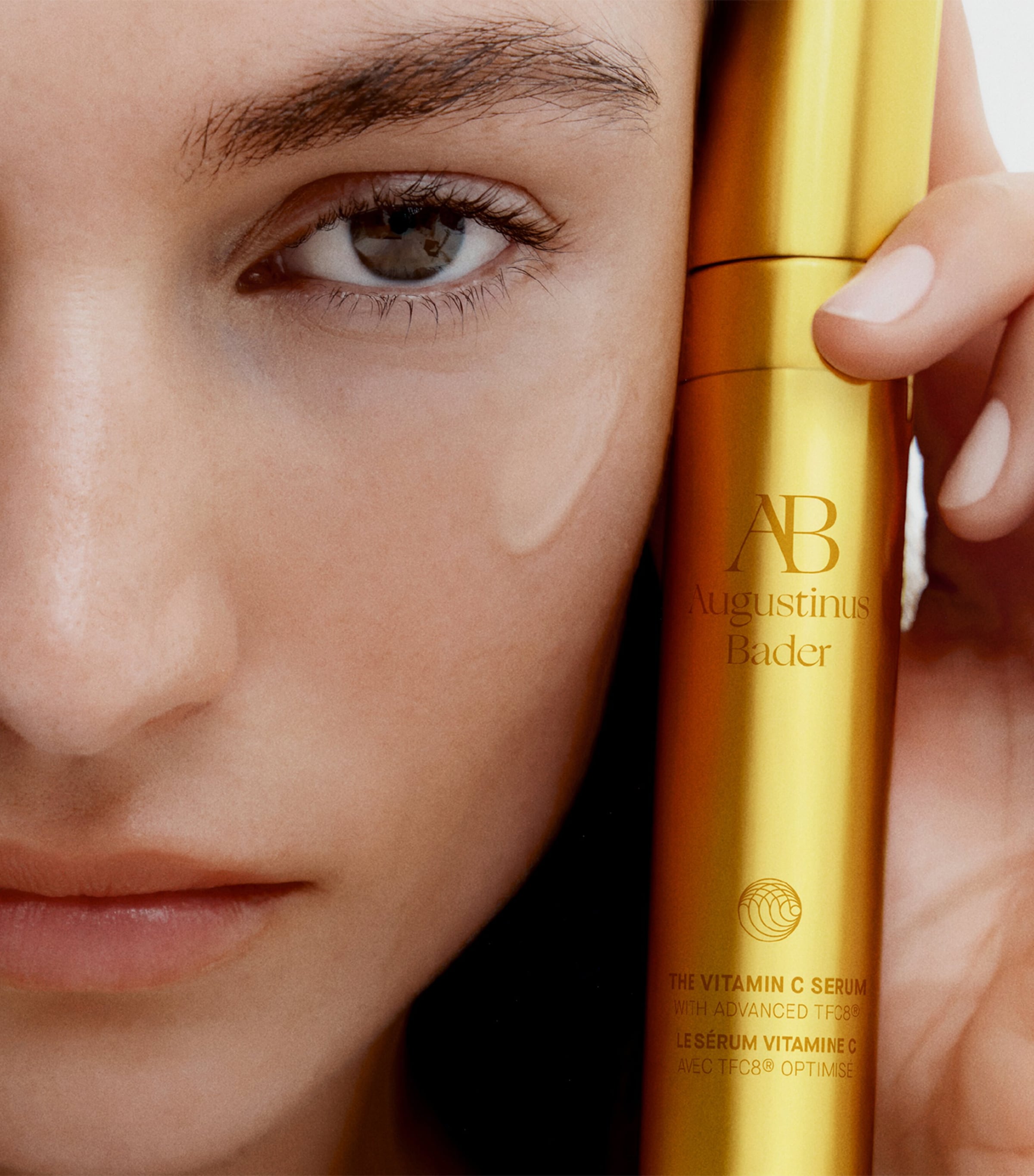 The Vitamin C Serum (30ml) NO COLOUR Image 3