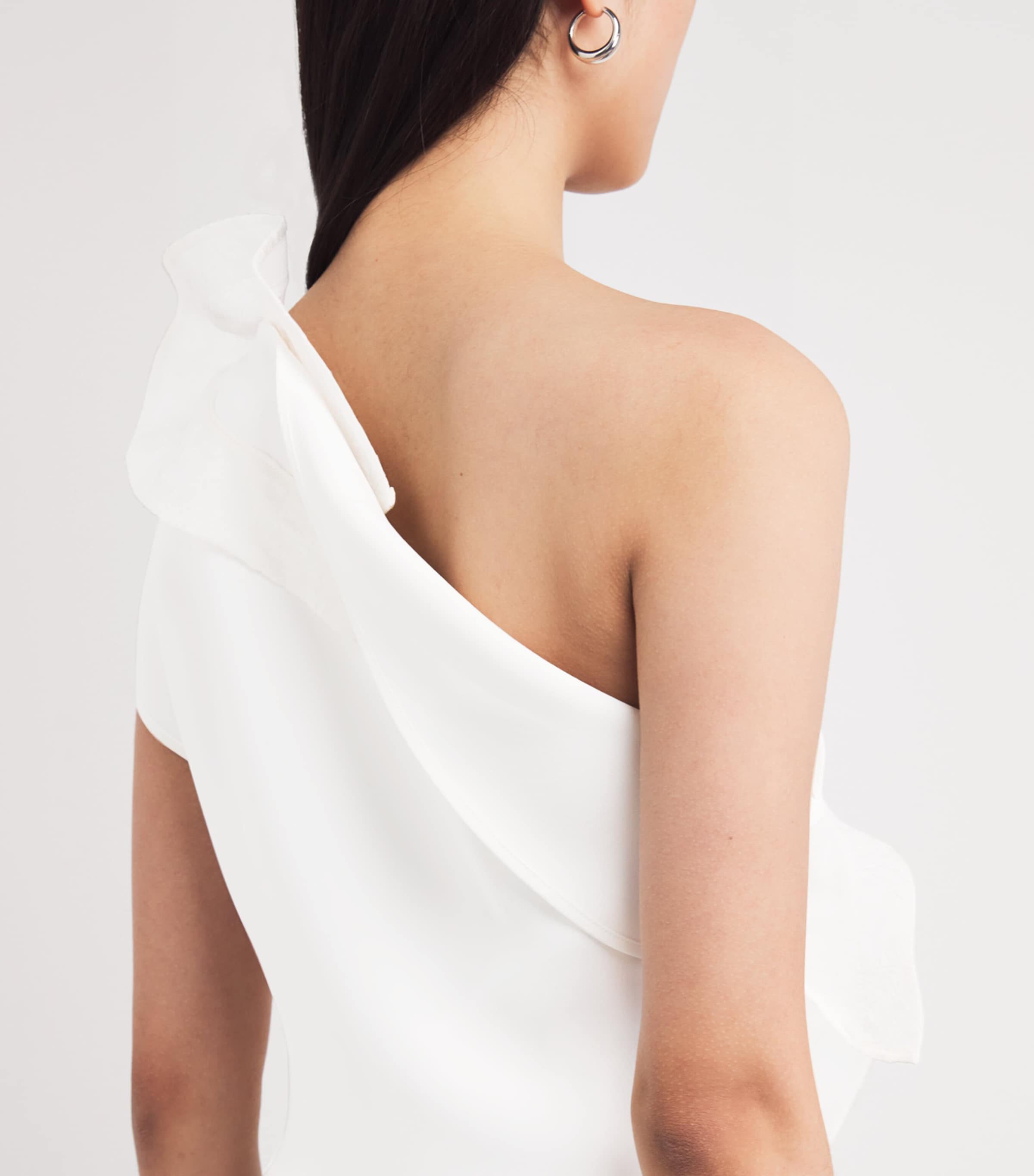 Ruffle-Trim Excitement Gown WHITE / EMBOSS Image 6