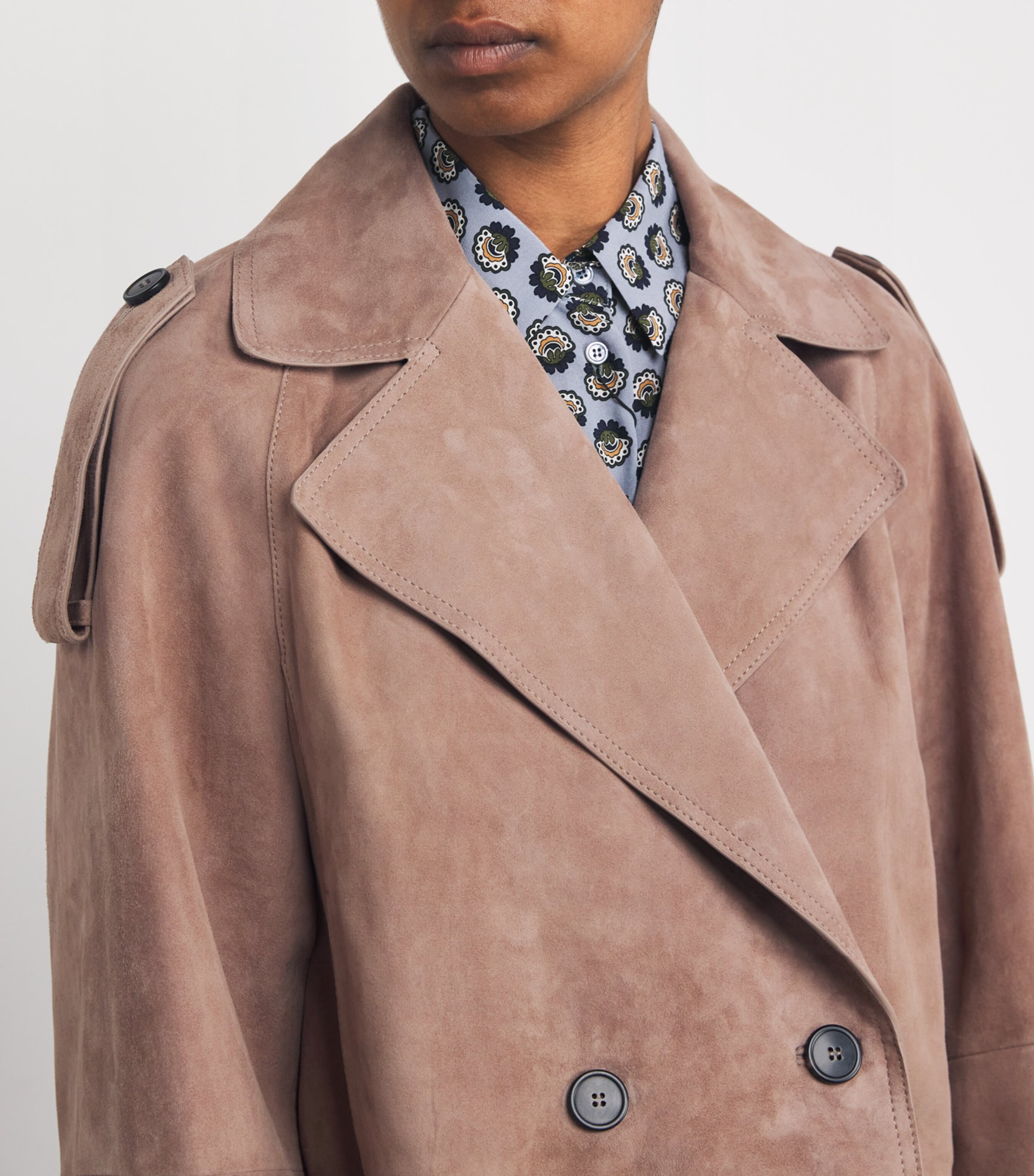 スーツ Weekend Max Mara MAGA - Short suede trench coat Weekend Max Mara Suede Short-Line Trench Coat | Harrods US